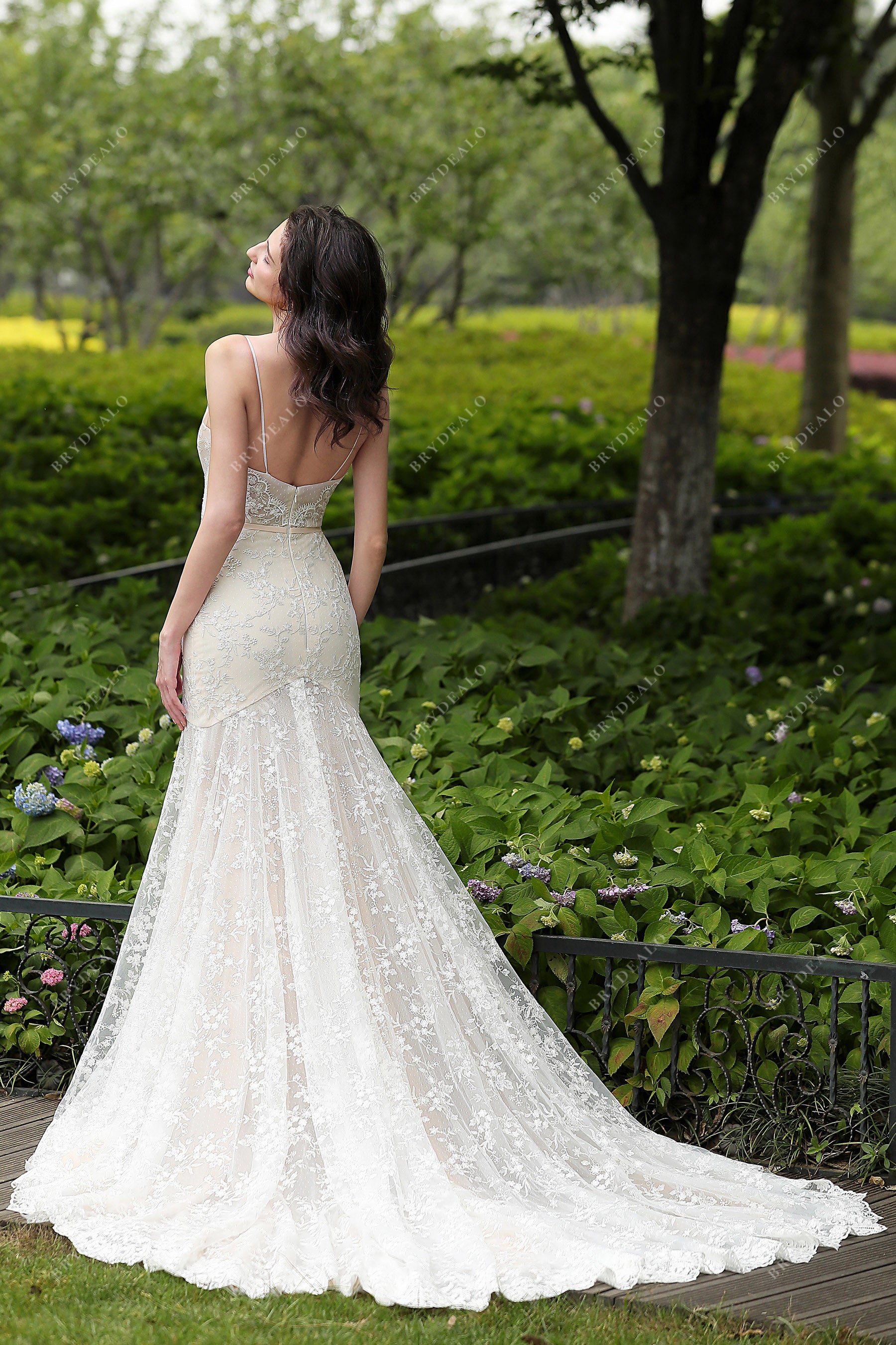 open back lace trumpet long train wedding dress