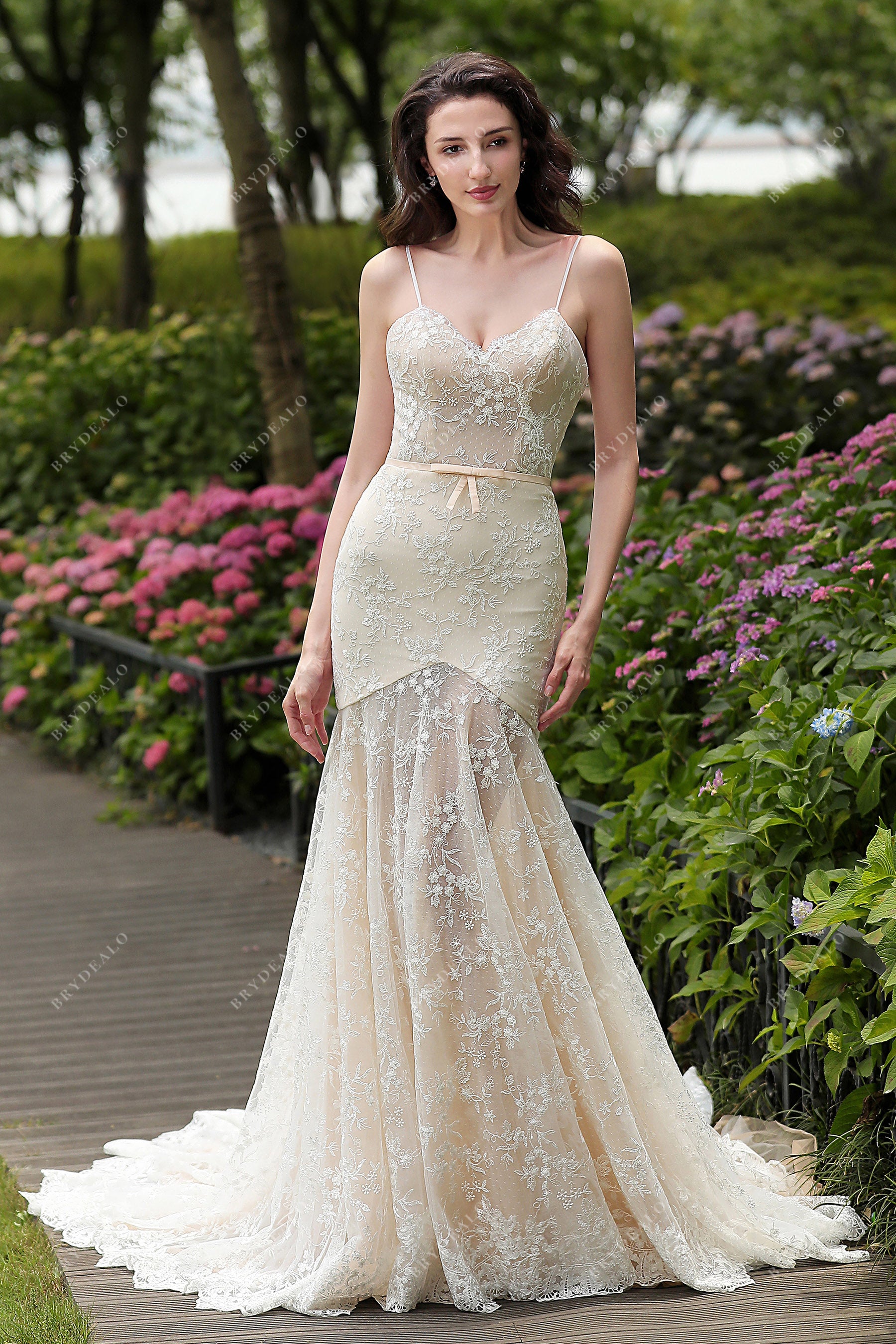 spaghetti straps lace applique mermaid wedding dress