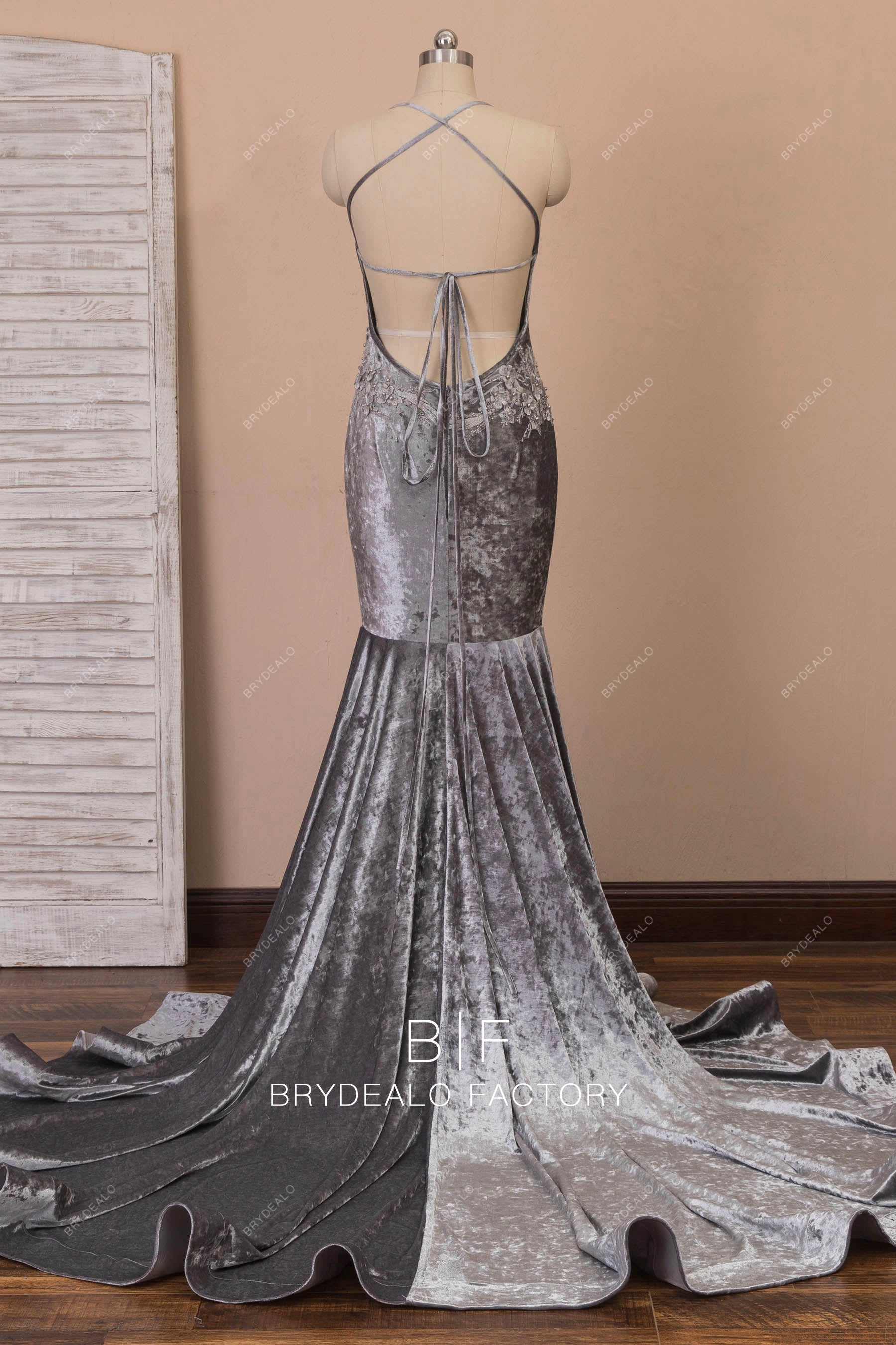 crisscross back ruffled trumpet formal dress