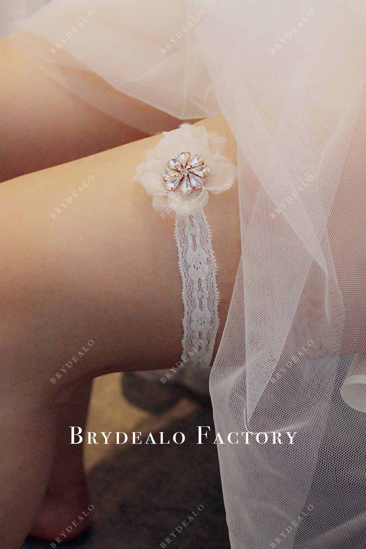 slip-on lace flower garter