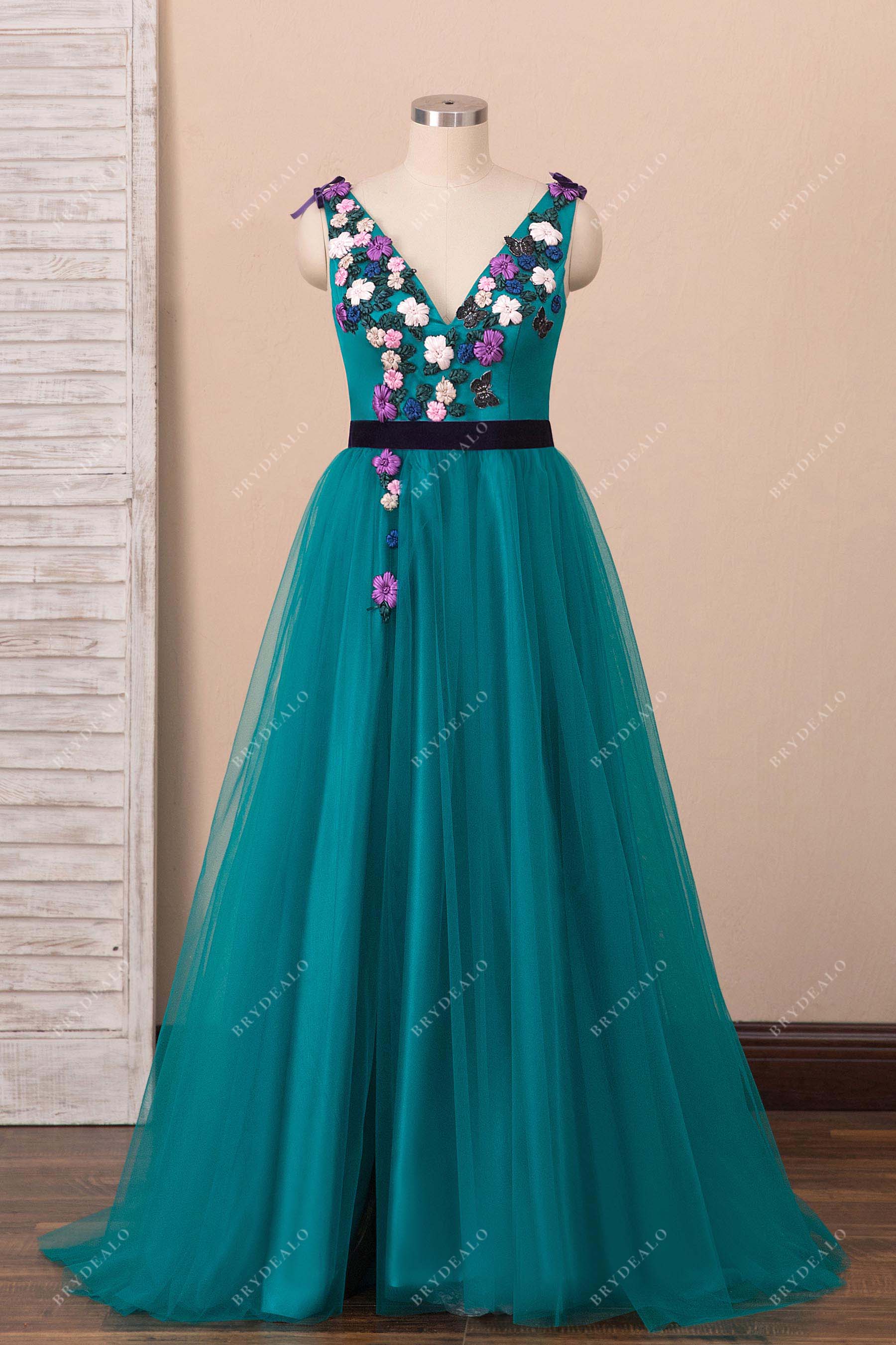 teal v-neck tulle A-line prom dress