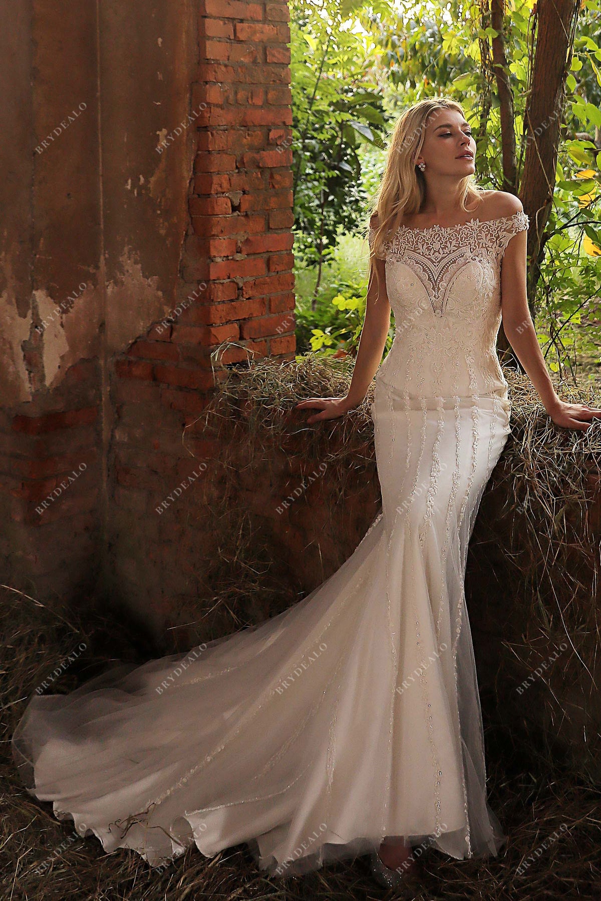 off shoulder fishtail wedding dress Mermaid Off-the-shoulder Floor Length Applique Beading Wedding Dress