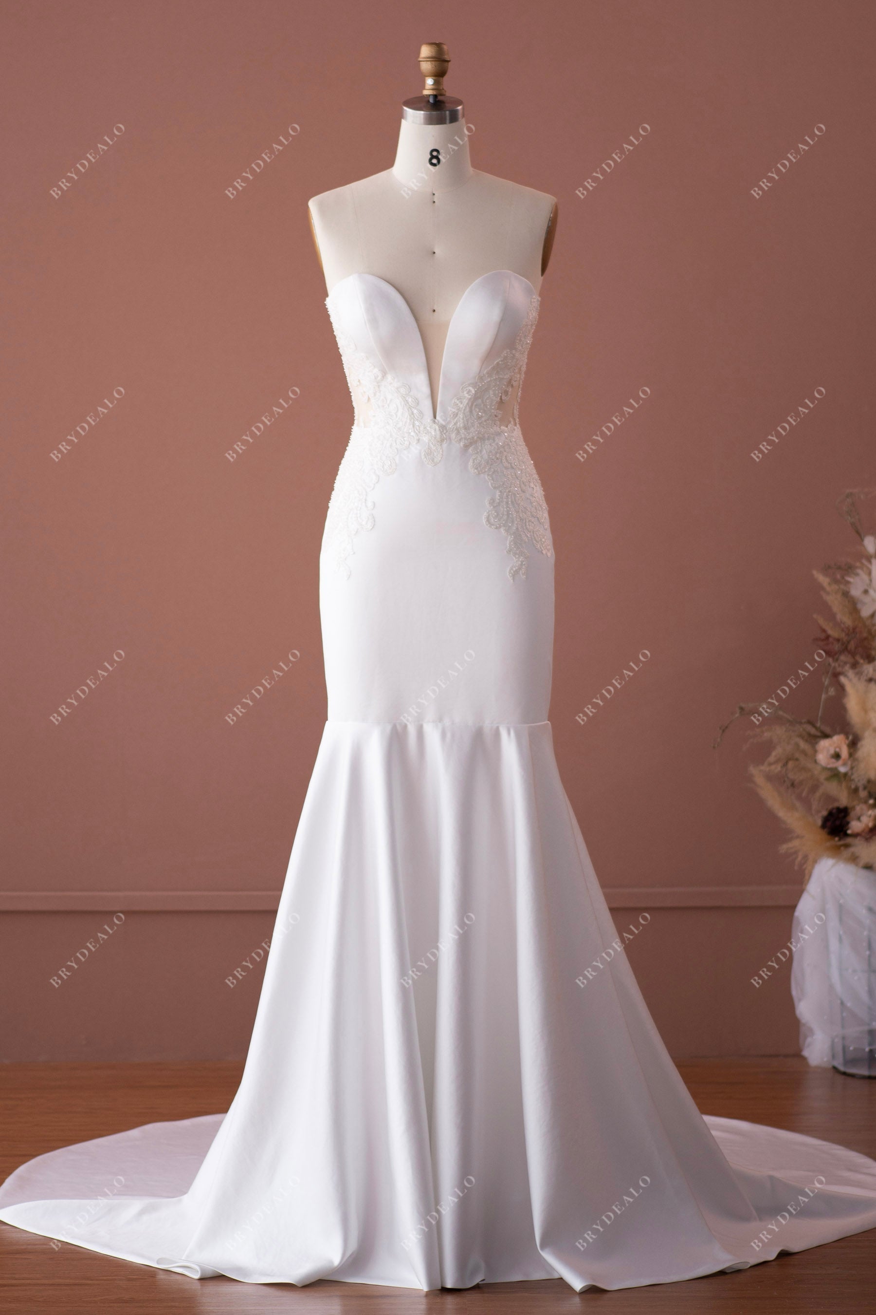 Elegant Satin Mermaid Plunging Strapless Wedding Dress