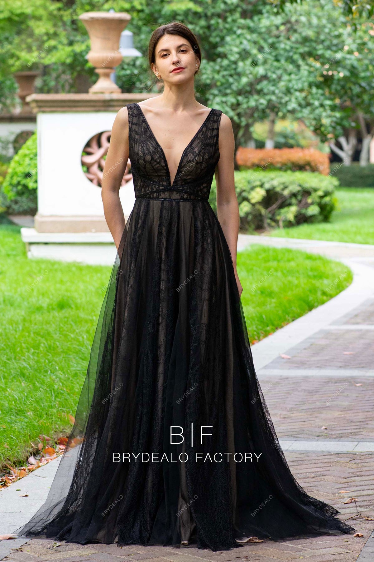 Black Plunging Designer Lace Sleeveless Tulle Gothic Wedding Dress – Brydealo