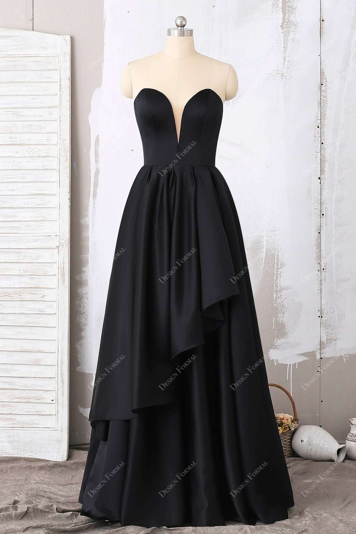 Elegant Black Satin Strapless Prom Dress – Brydealo