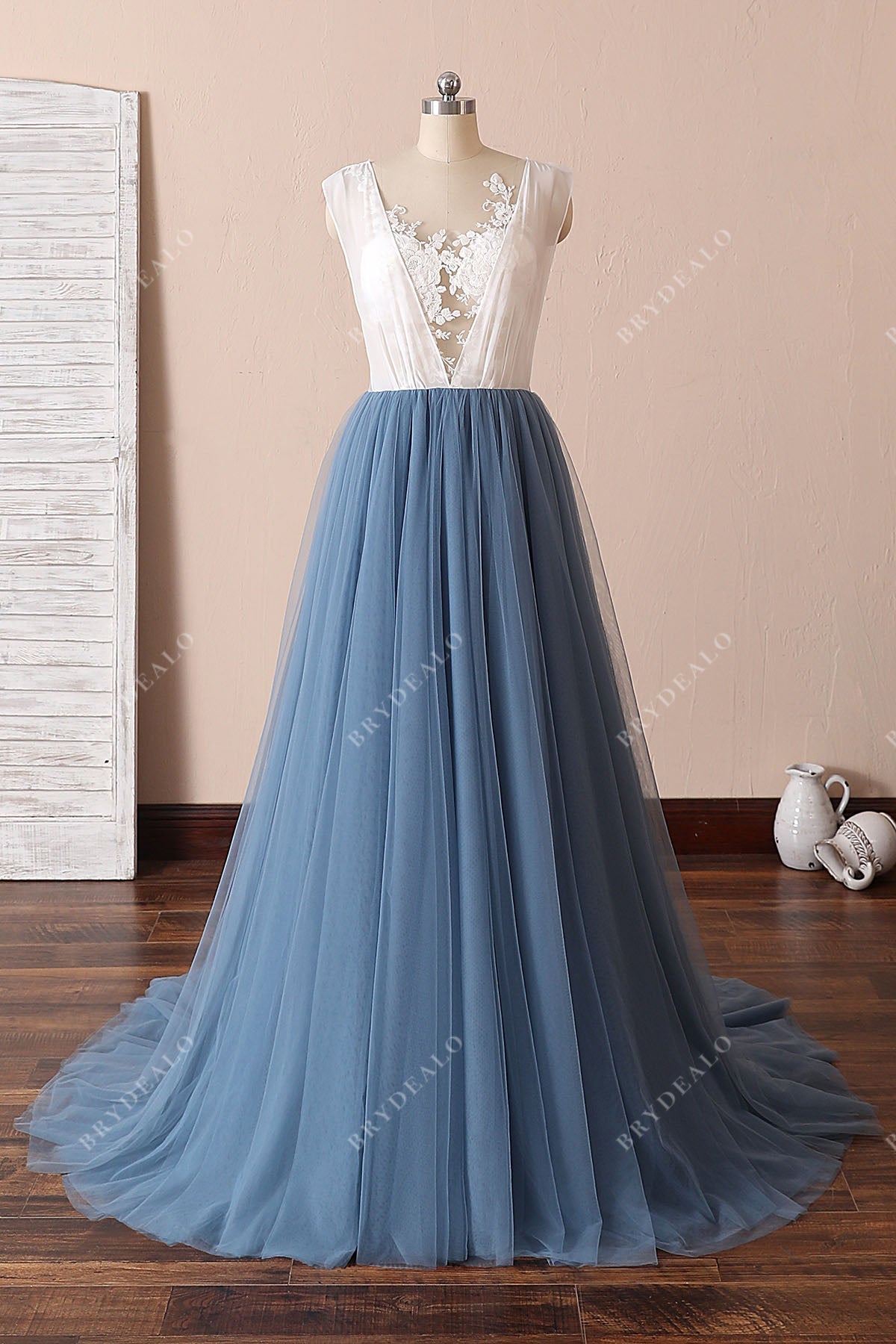 classy two-tone lace tulle wedding dress