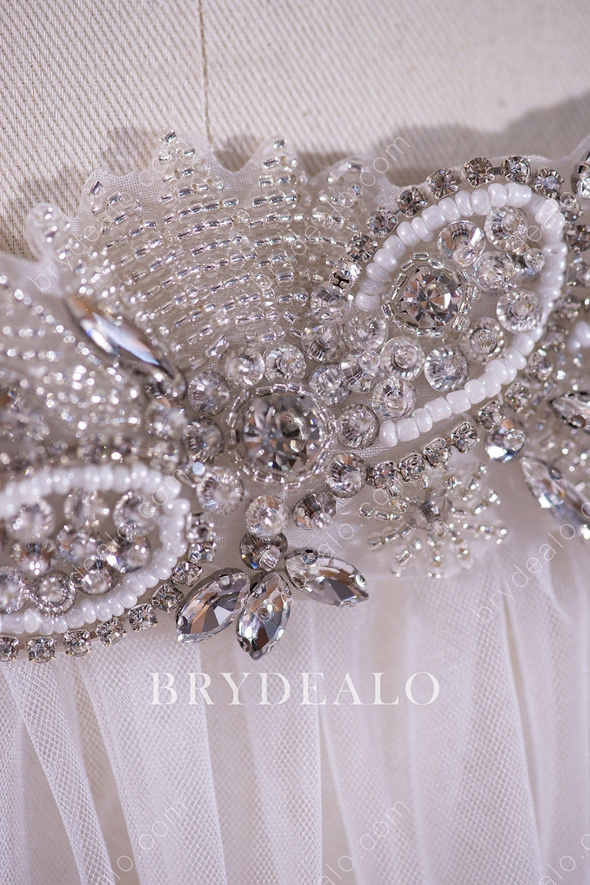 Best Crystals Beaded Fingertip Wedding Veil