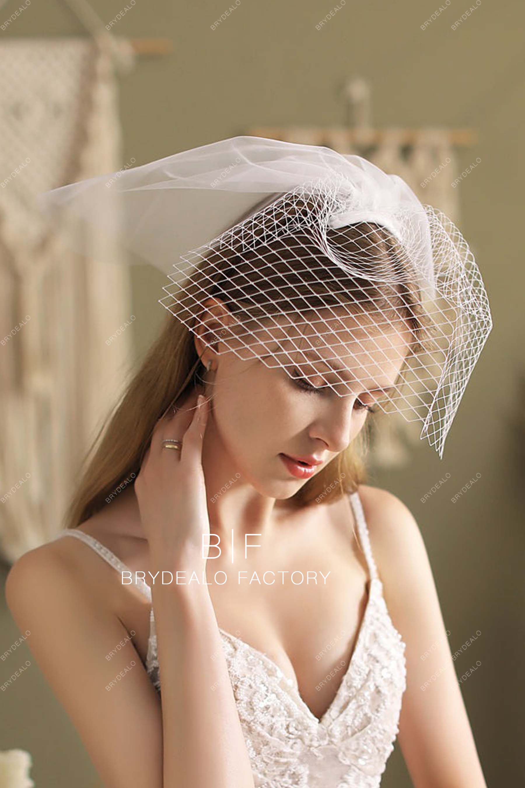 short bridal veil