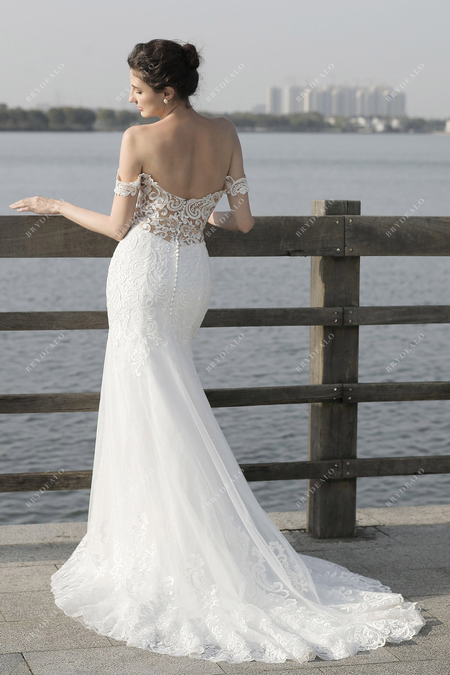open back lace trumpet bridal dress