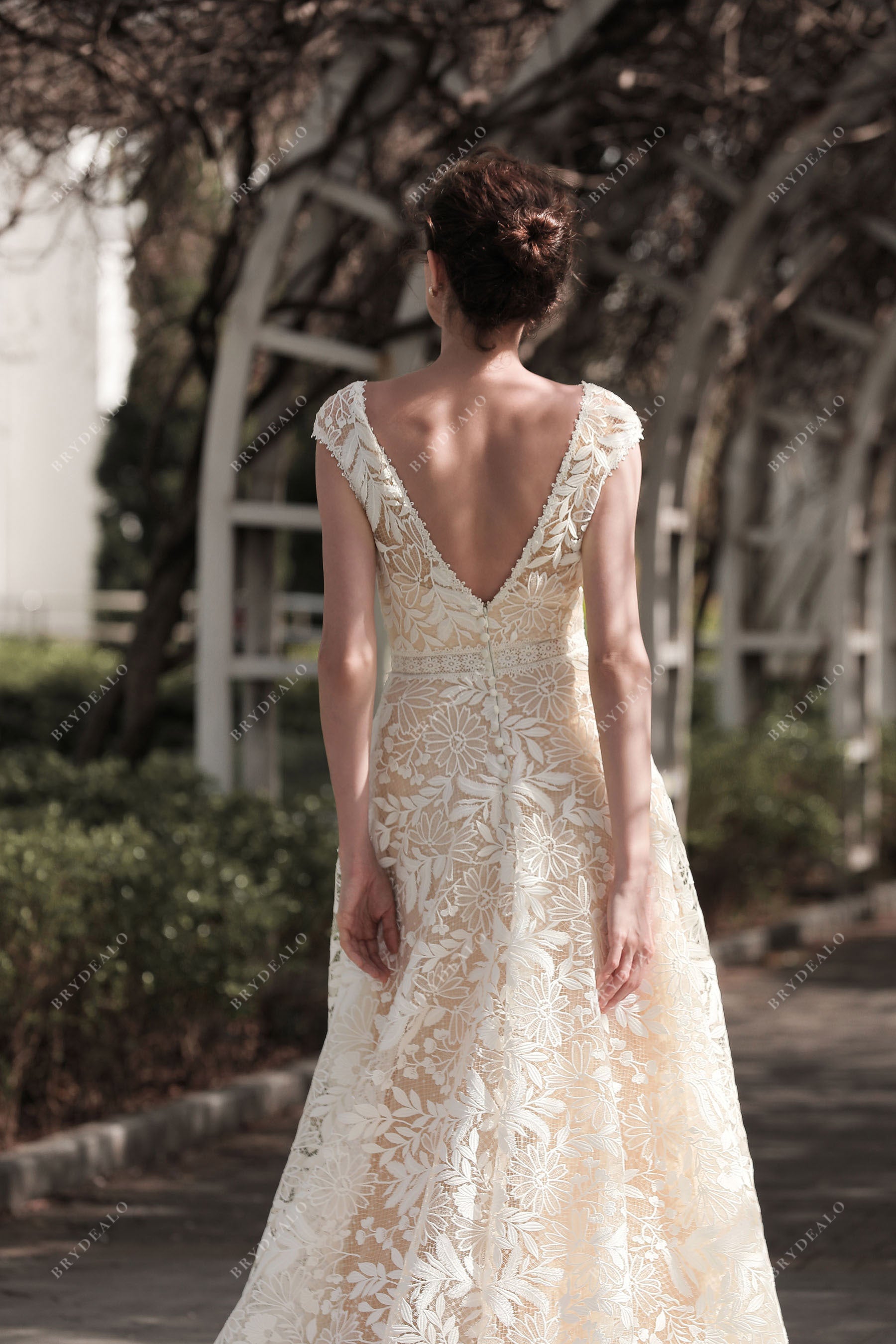 v-back lace flower A-line wedding dress