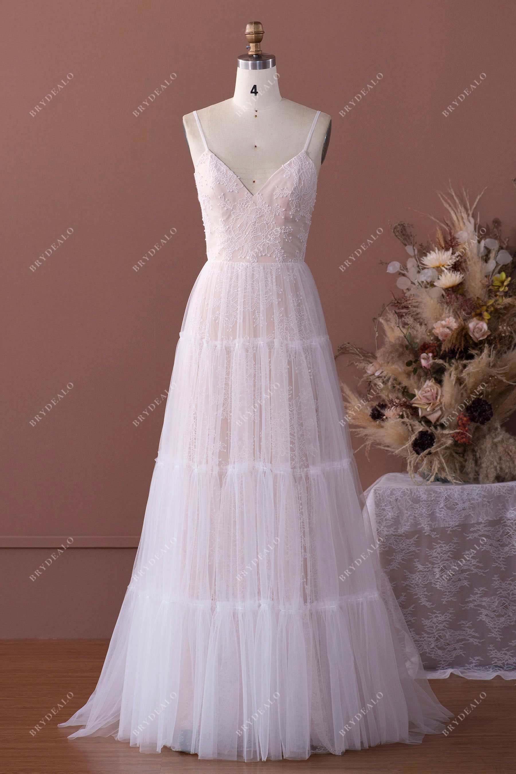 tulle A-line sleeveless wedding dress