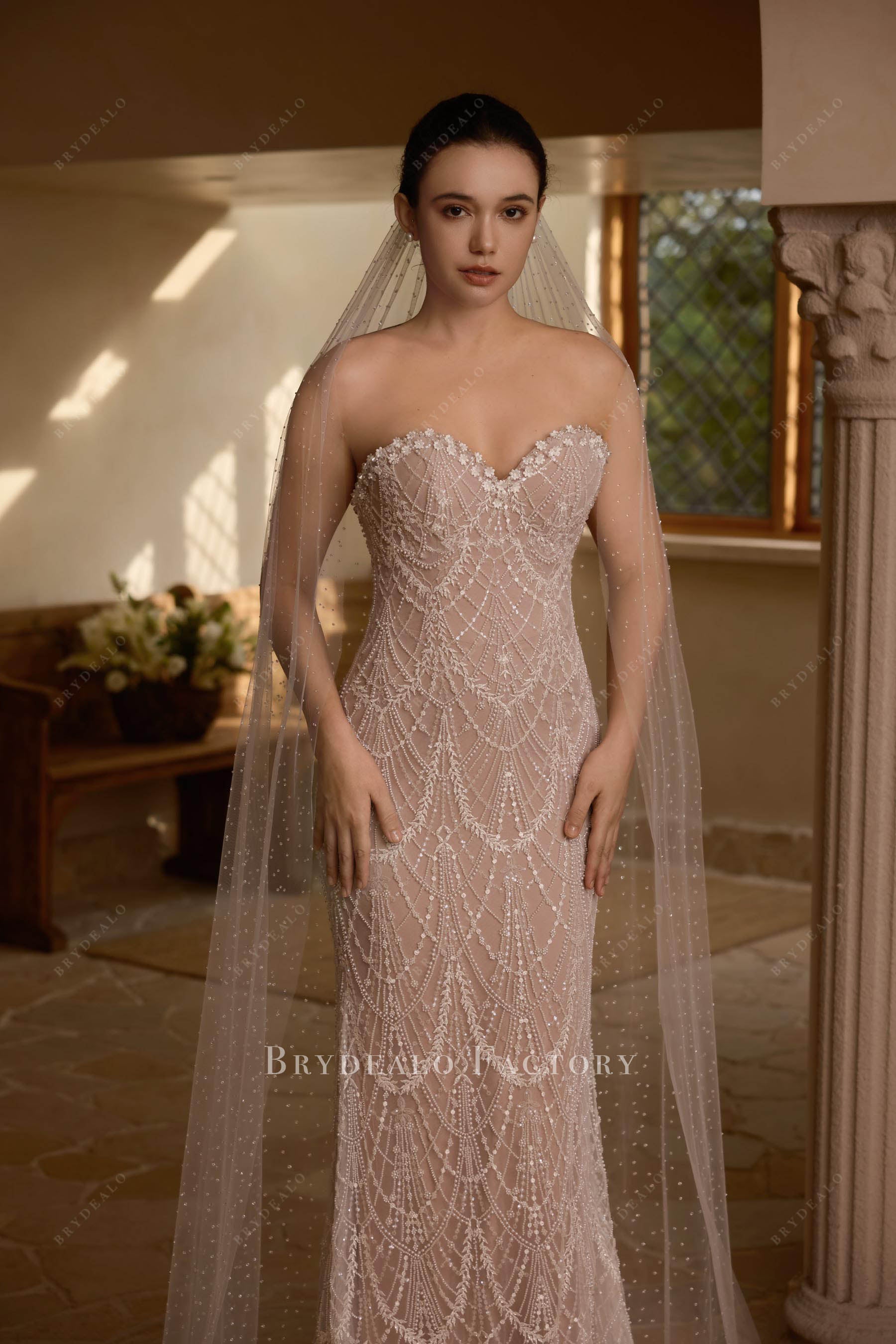 delicate strapless bridal dress