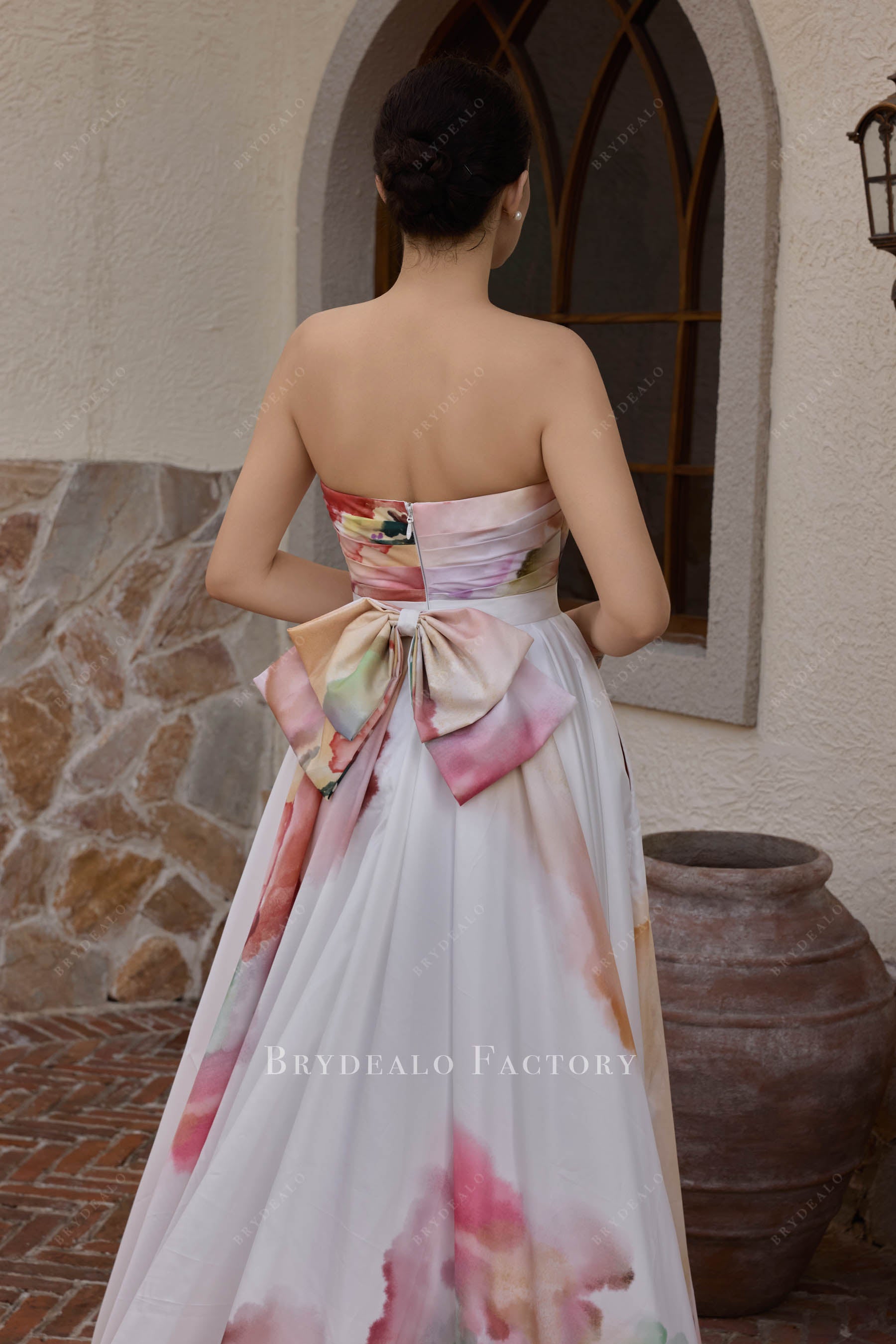 dramatic bowknot wedding dress