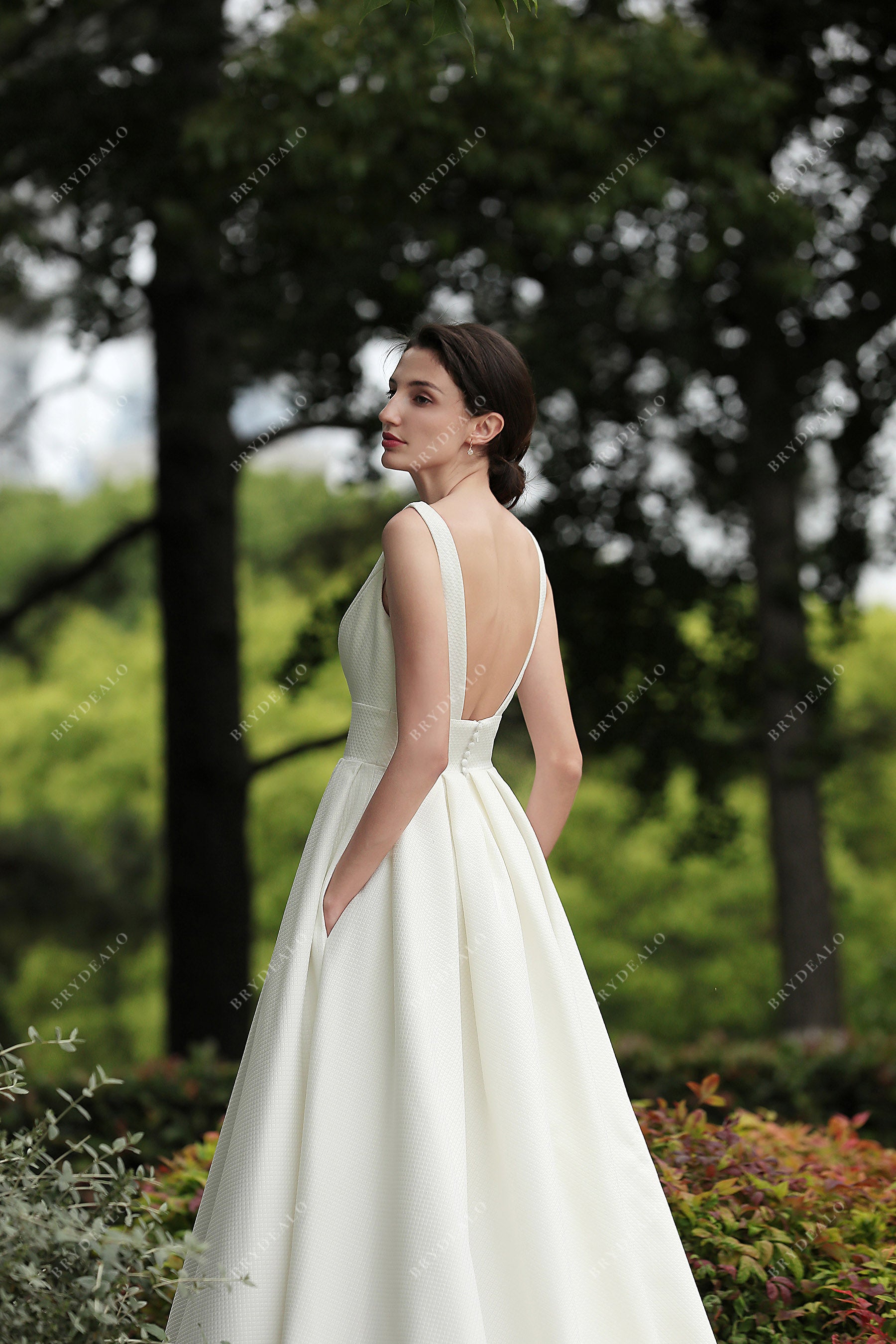 Simple V-neck Designer Textured Bridal Dress with Pockets Simple V-neck Designer Textured Bridal Dress with Pockets