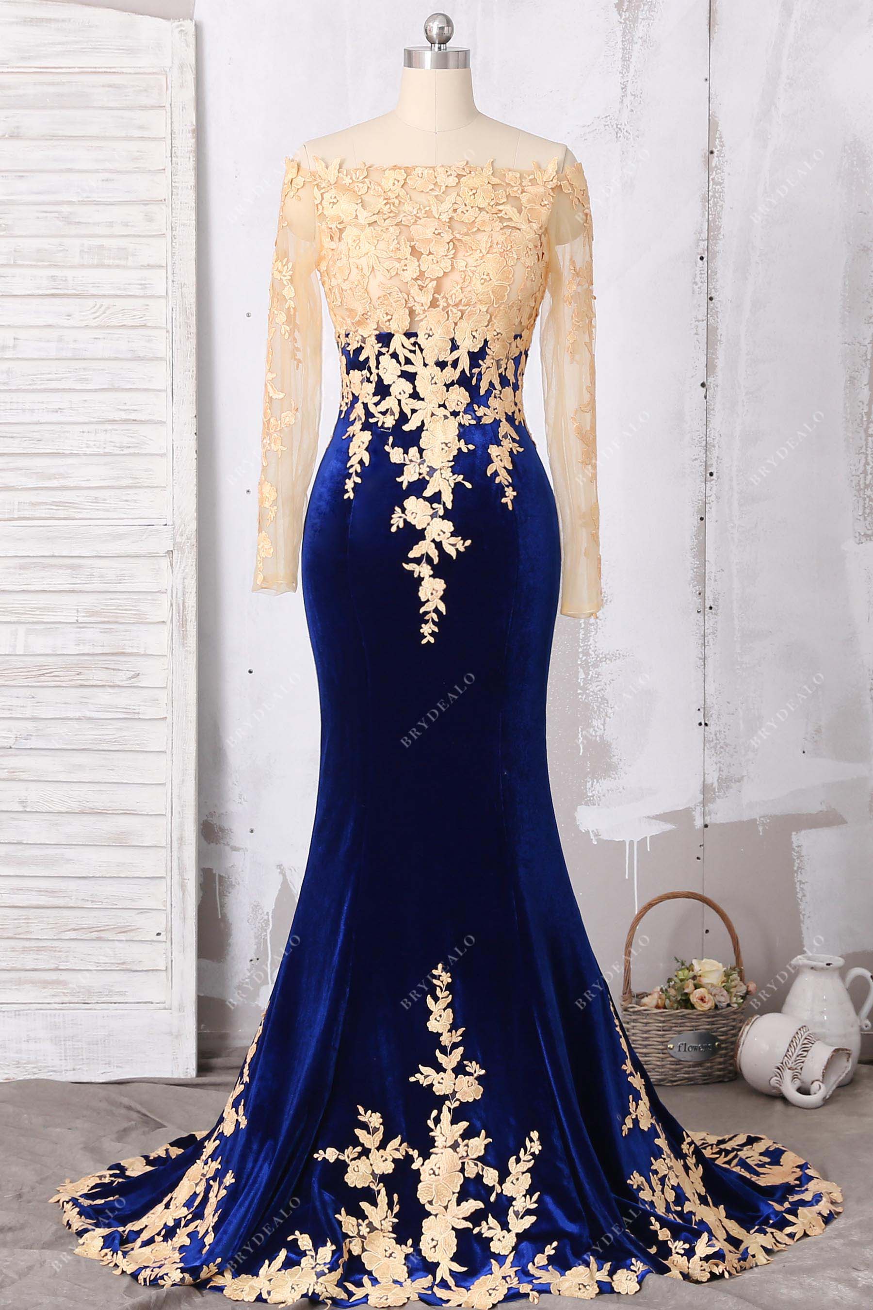 lace long sleeve velvet mermaid prom dress