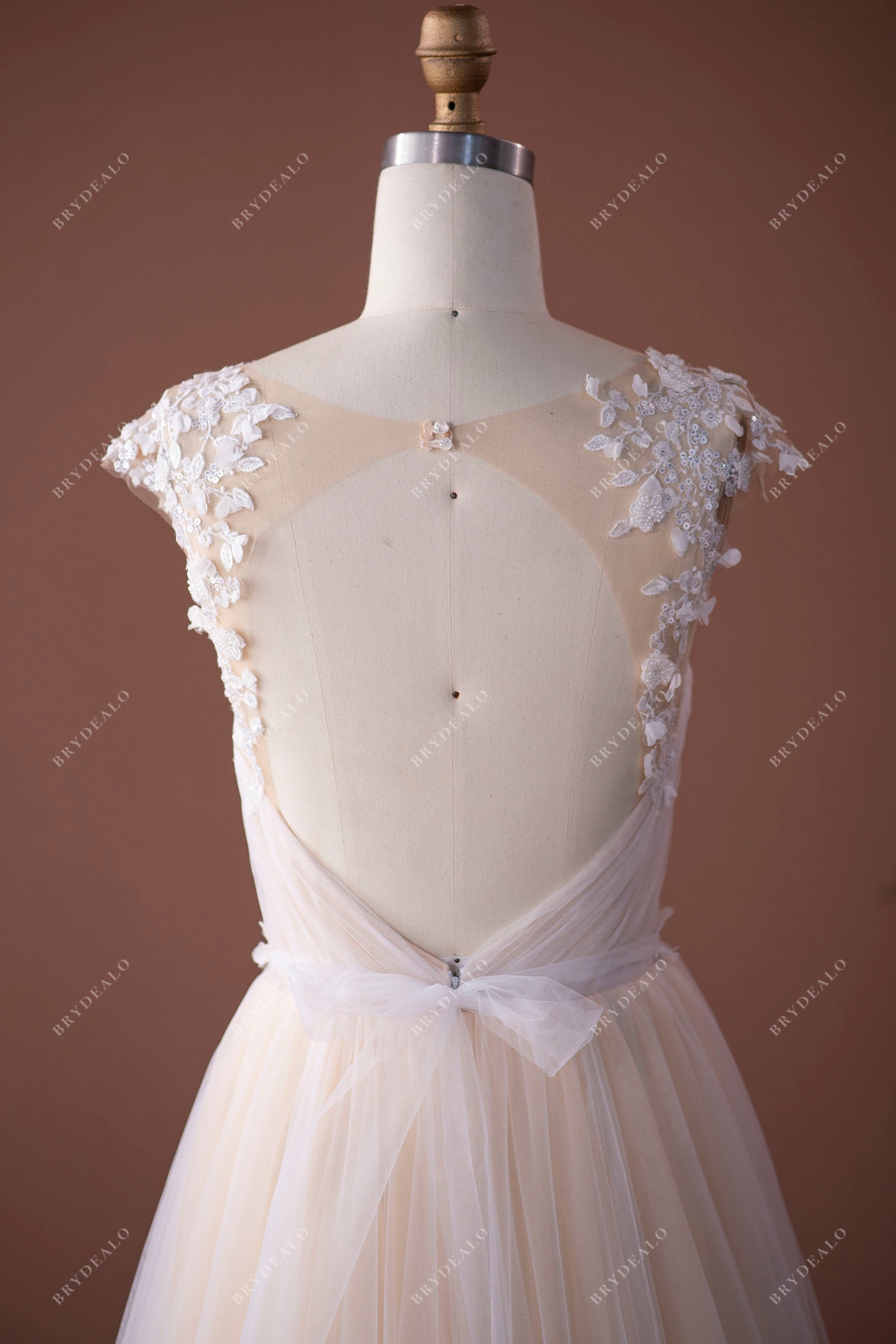 illusion keyhole back lace wedding dress