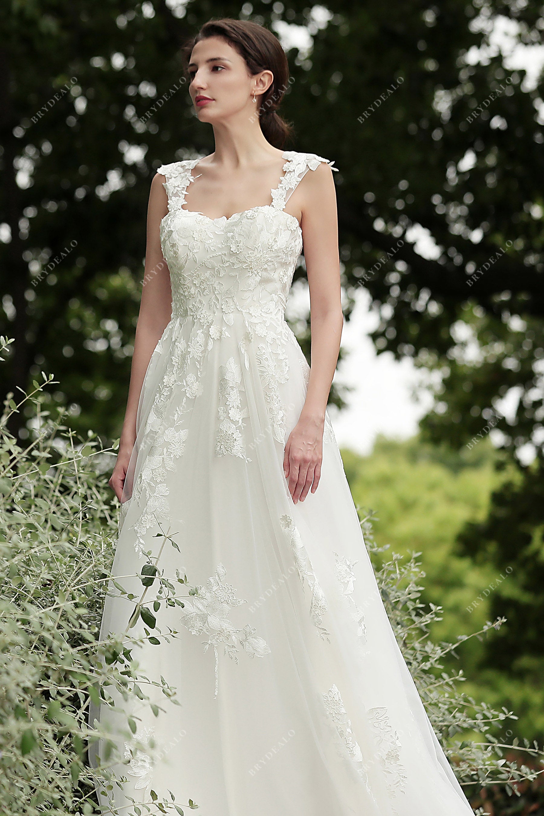 sweetheart neck lace tulle bridal dress