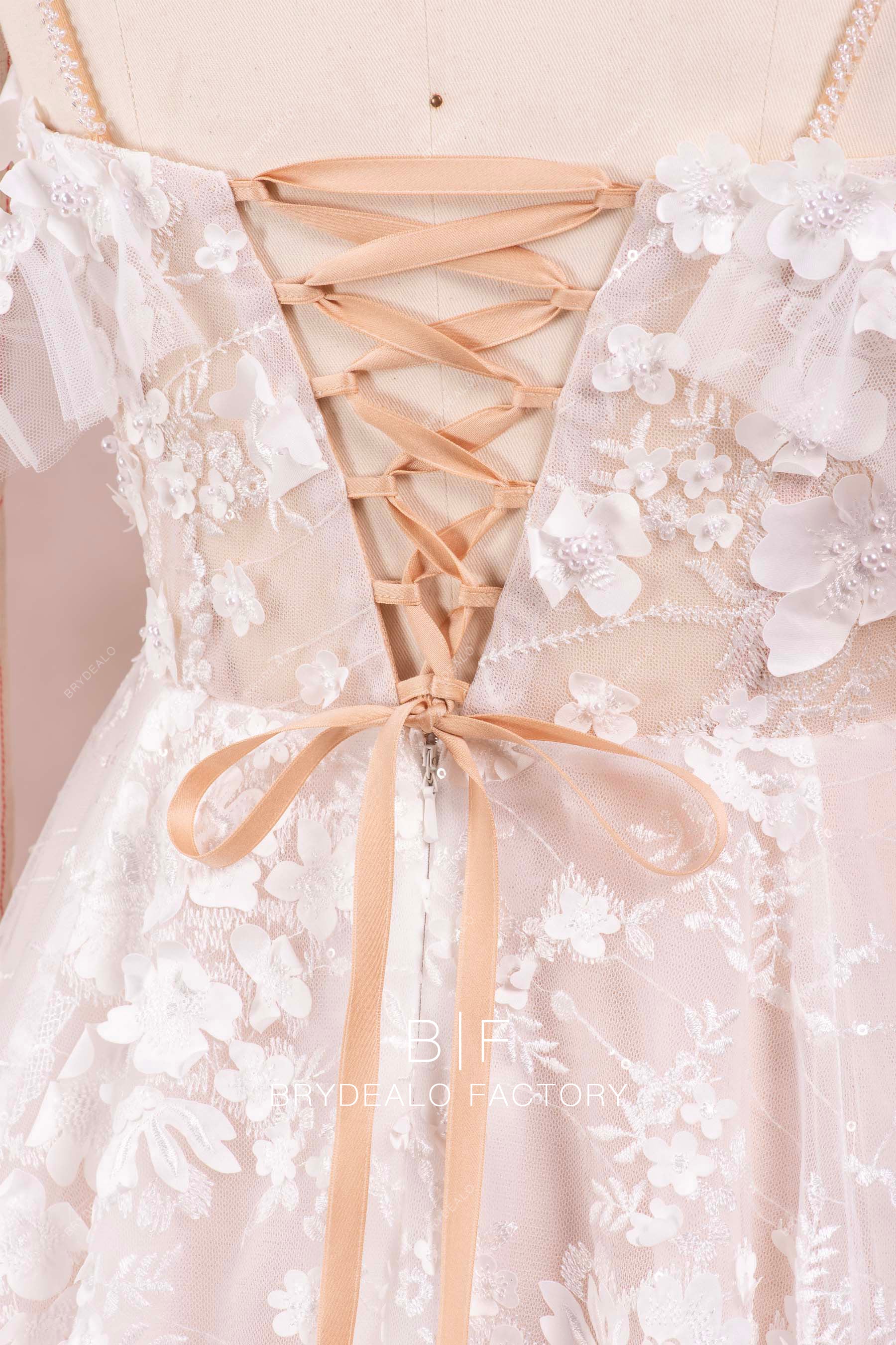 lace up wedding dress