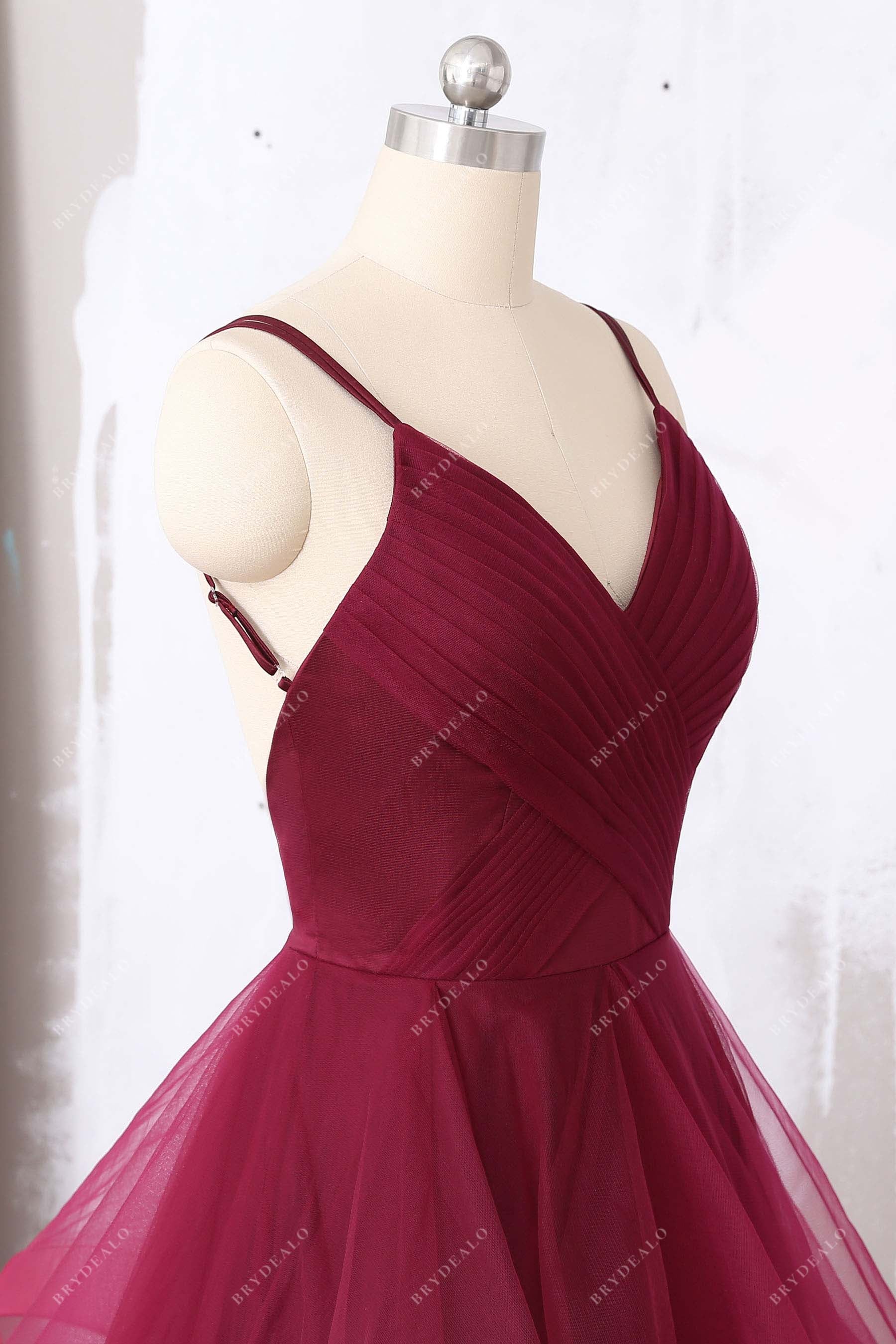 sleeveless pleated v-neck prom dress