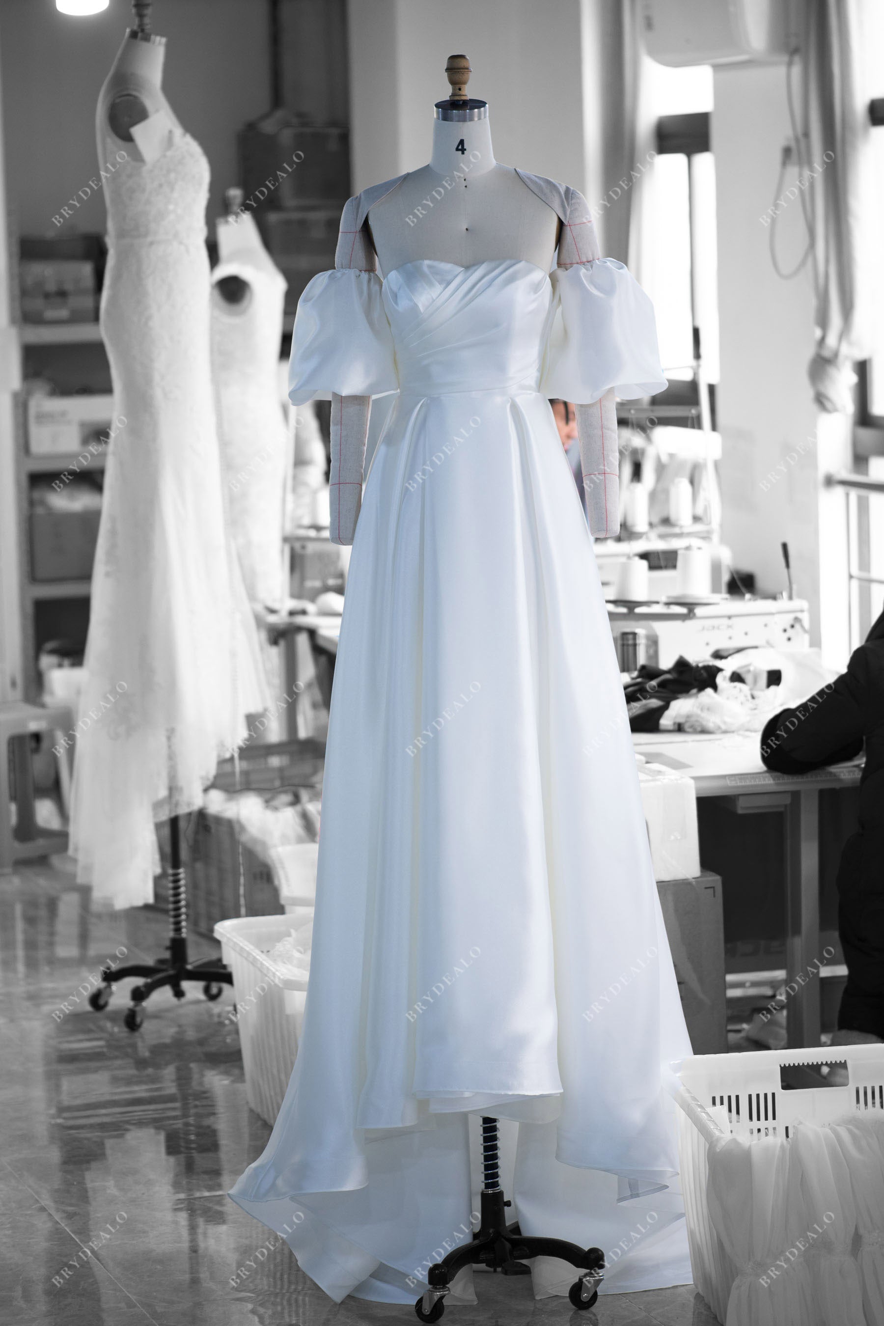 puffy sleeves pleated A-line wedding dress