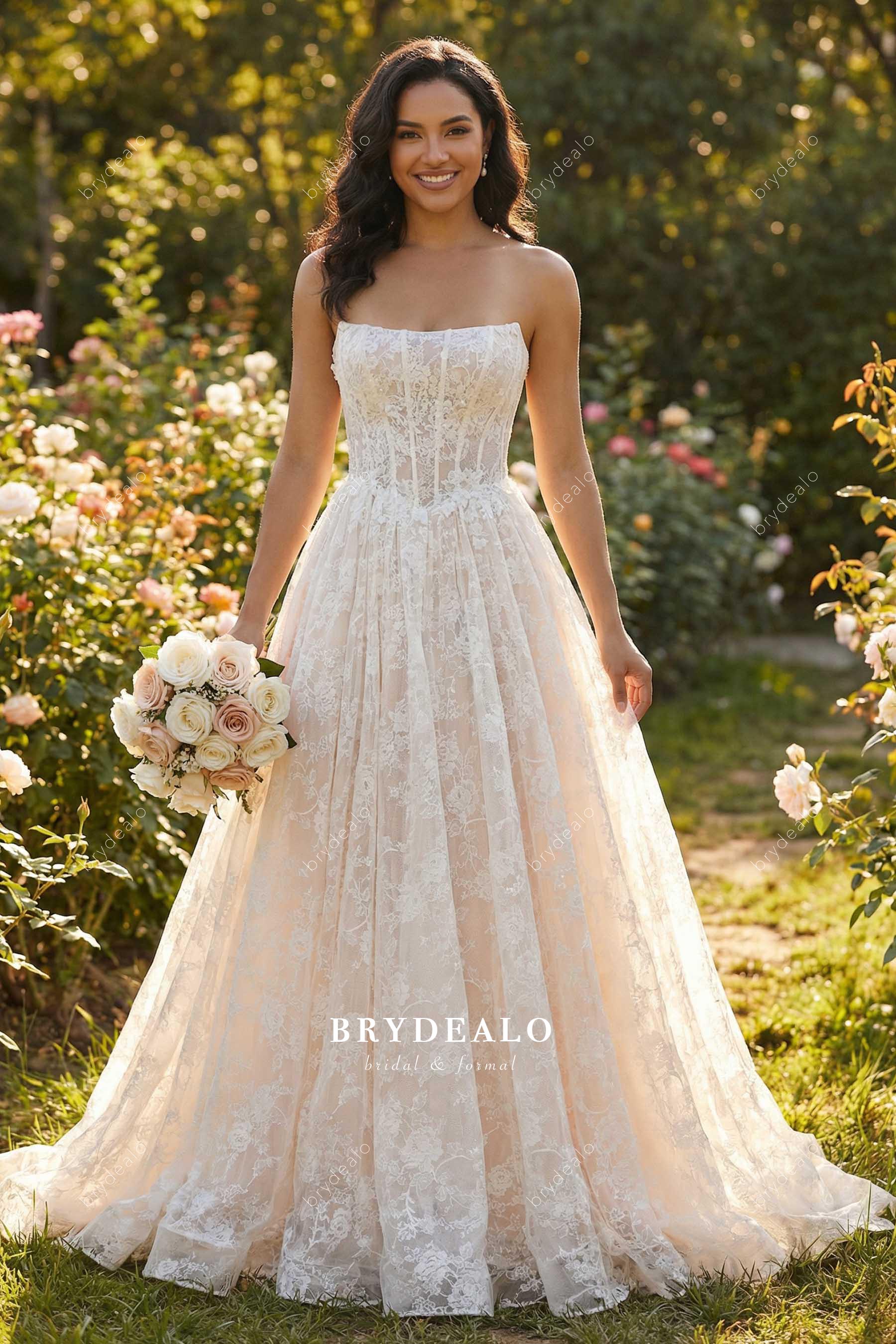 scoop neck lace wedding dress