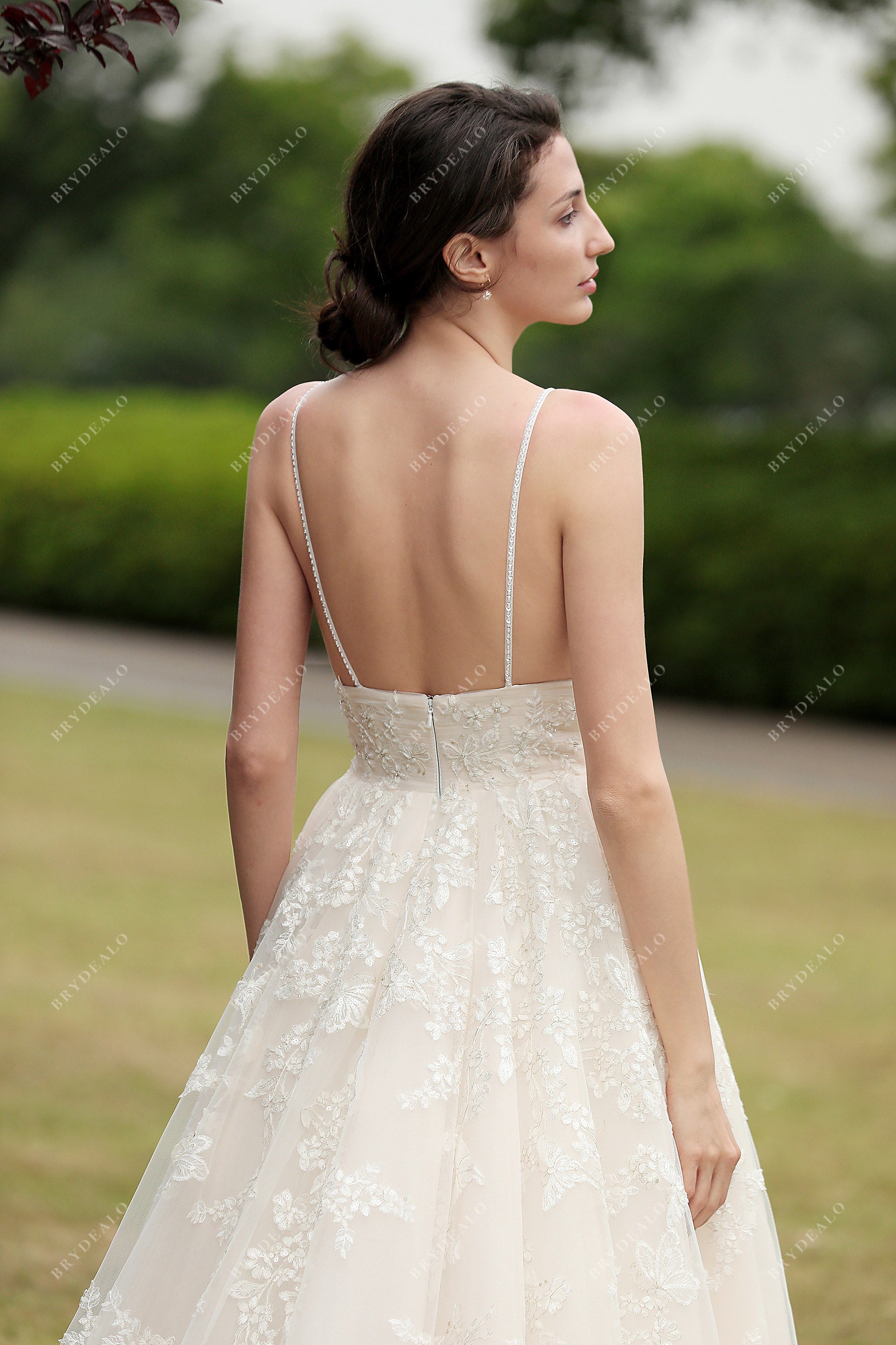 thin straps open back tulle bridal dress