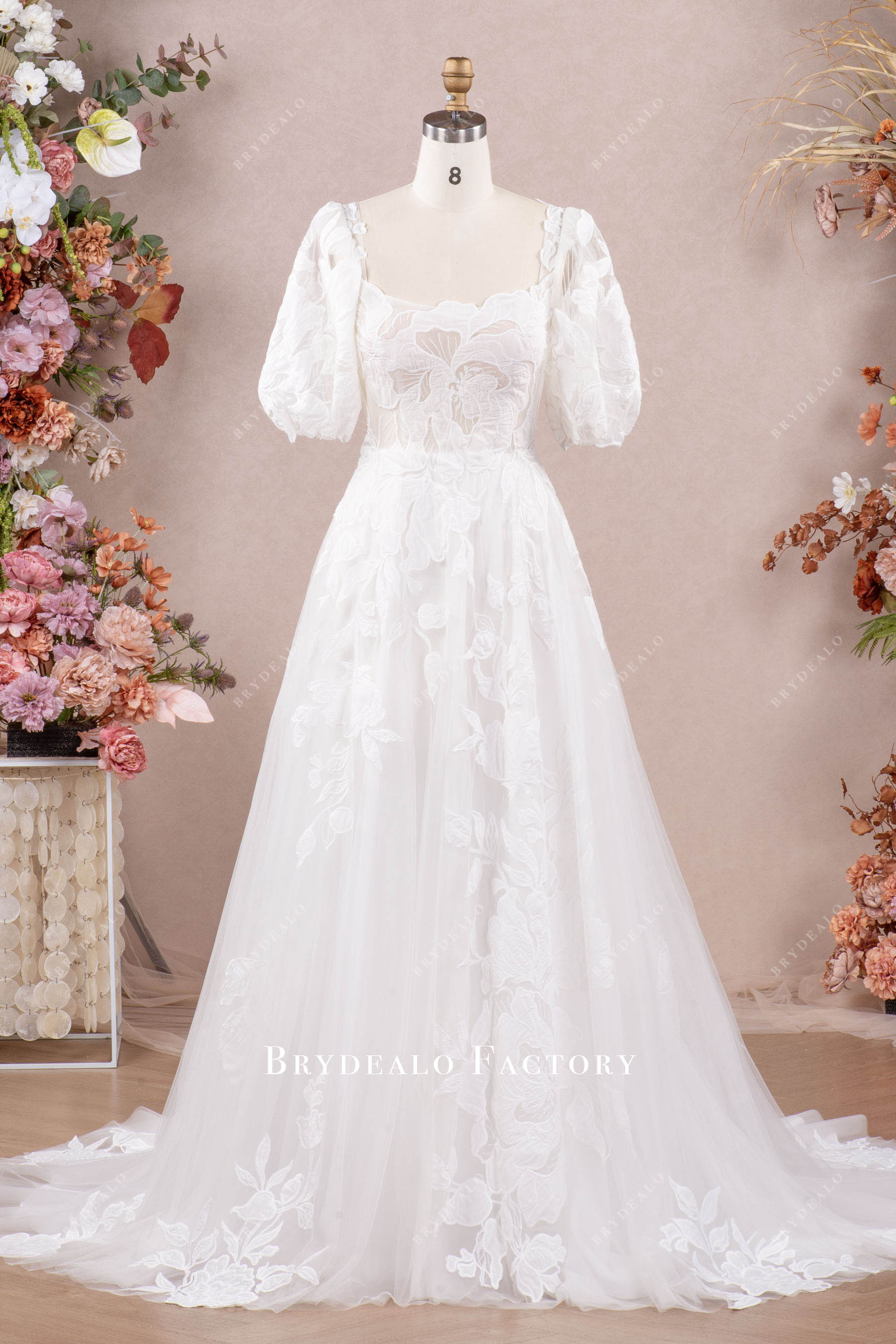 Vintage Large Flower Lace Wedding Dress Vintage Large Flower Lace Wedding Dress