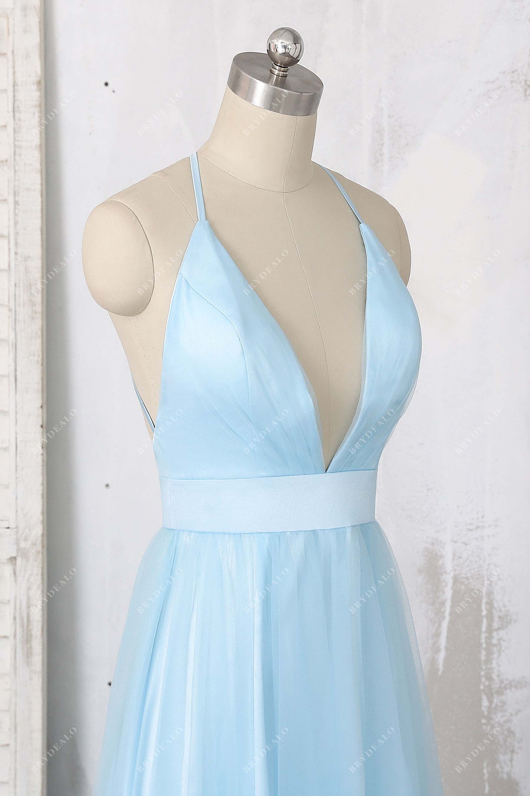 sleeveless plunging neck prom dress