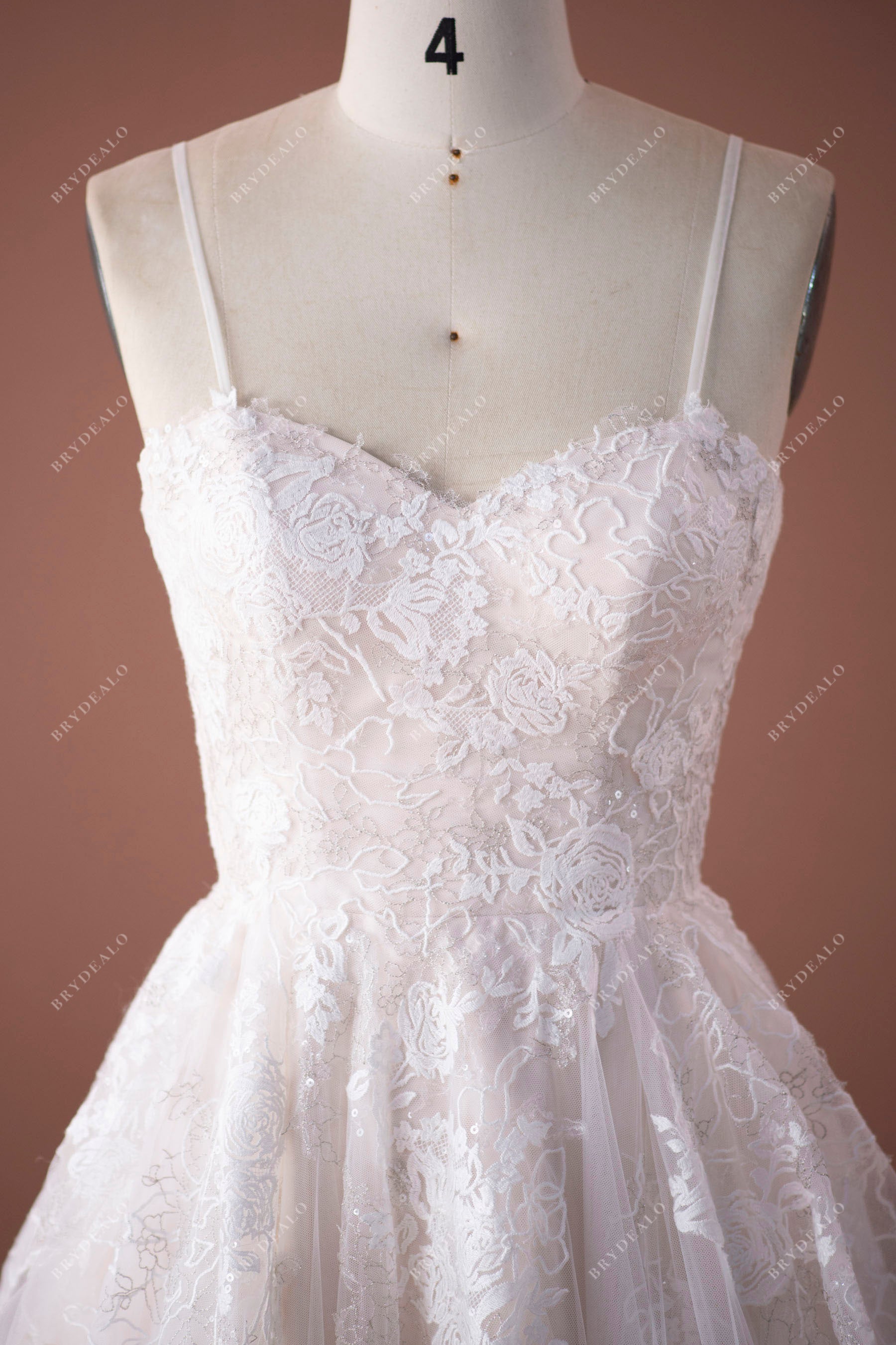 sweetheart neck lace tulle wedding dress