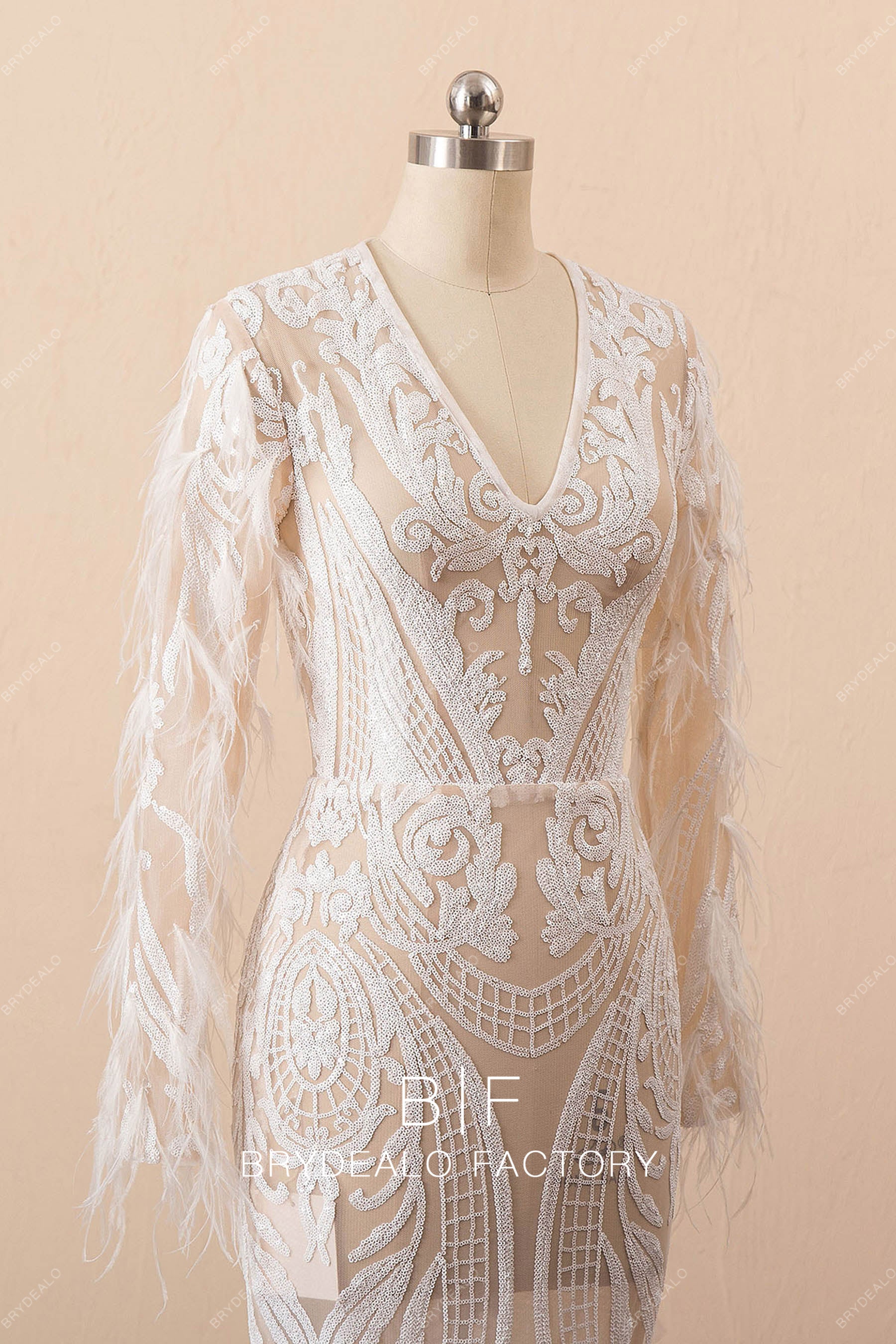 sequin pattern v-neck prom gown