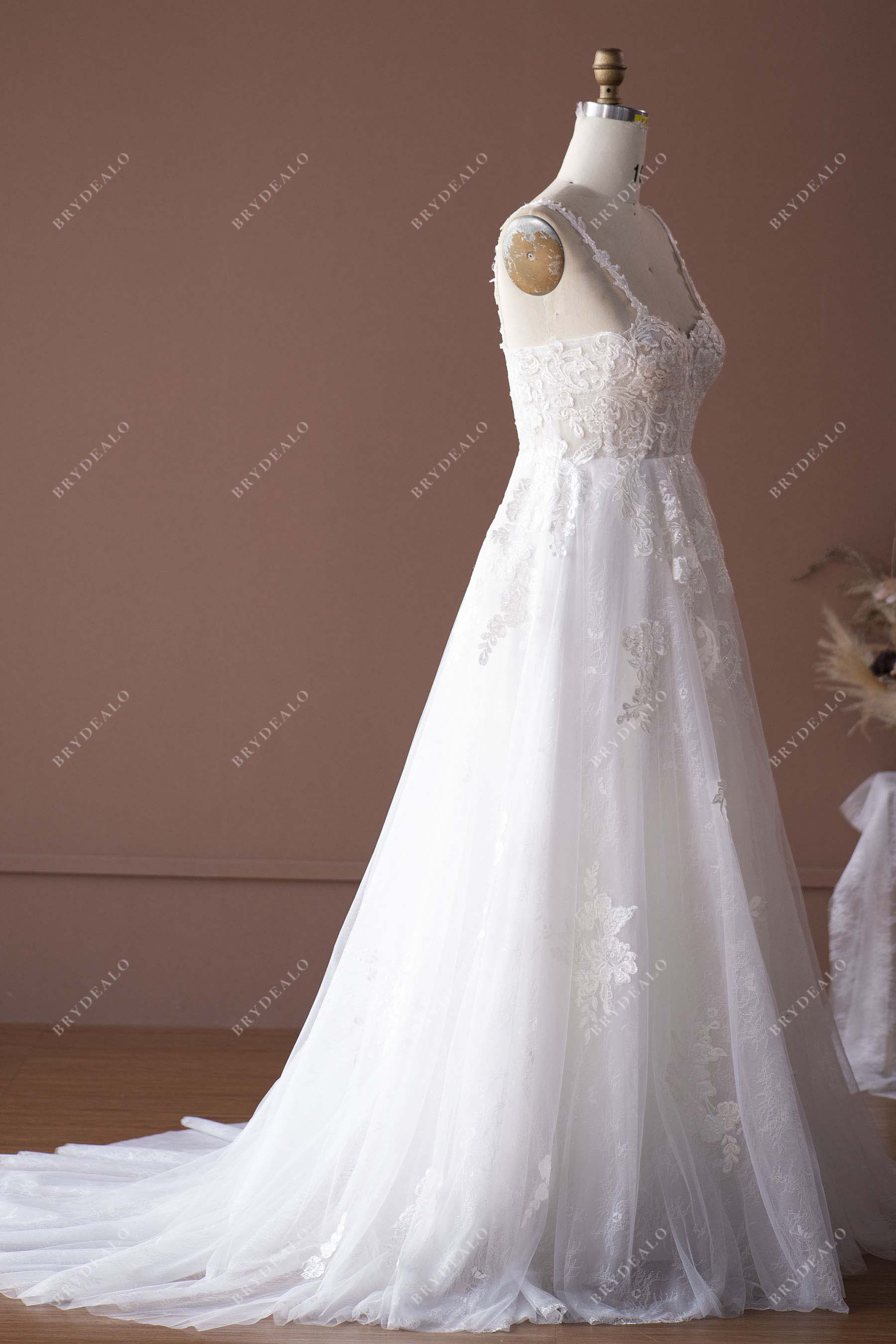 A-line tulle sleeveless outdoor wedding gown