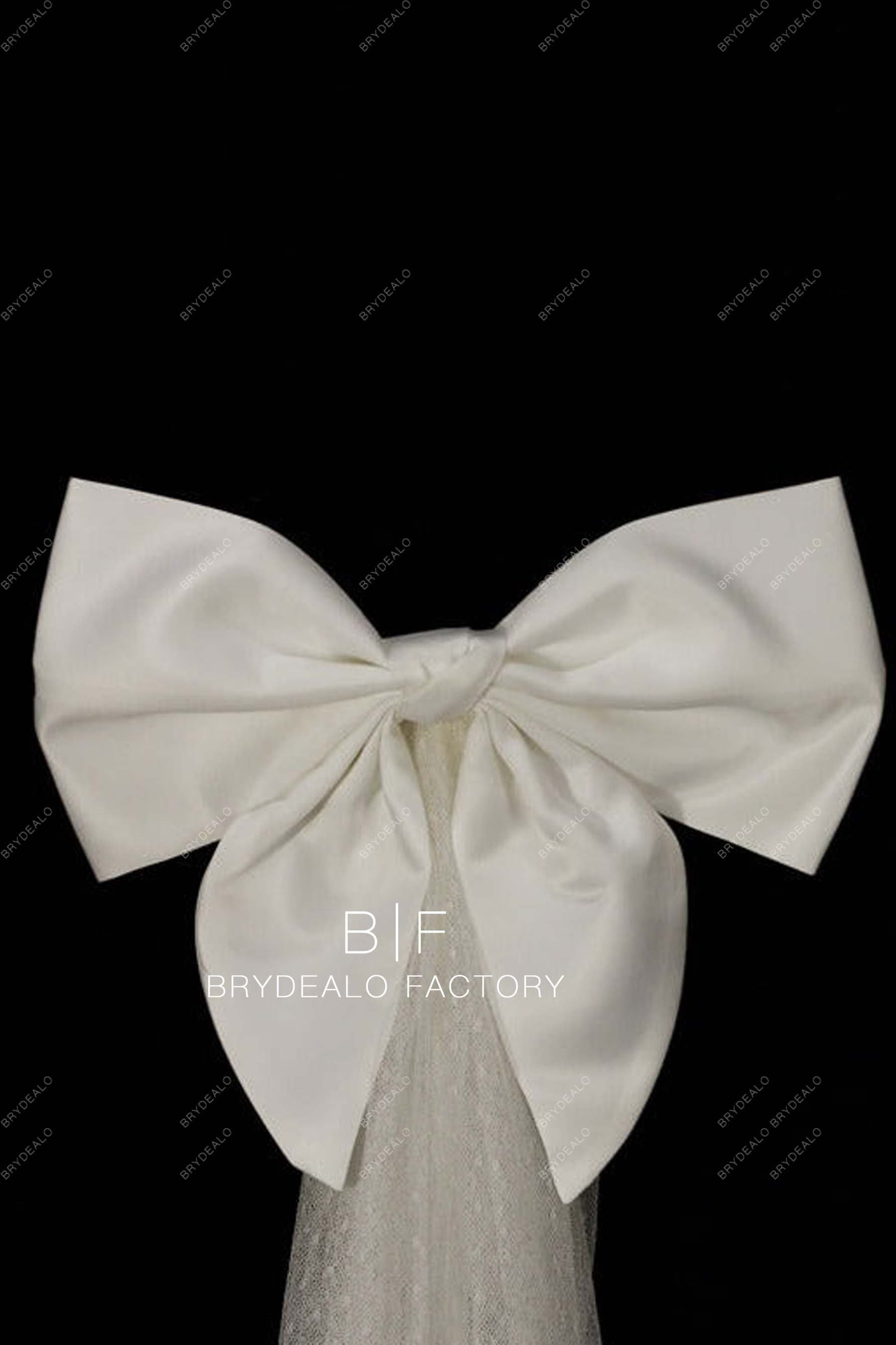 Pretty Big Bow Wedding Veil