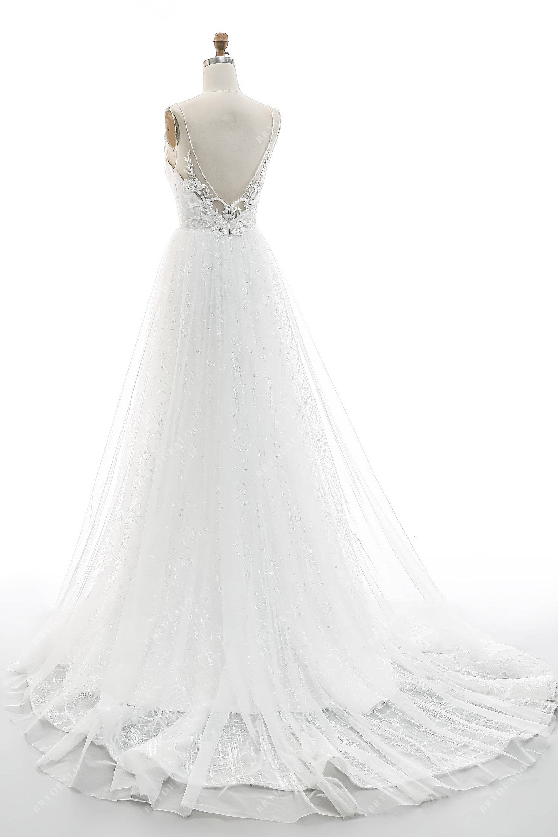 Illusion V-back A-line Outdoor Bridal Dress
