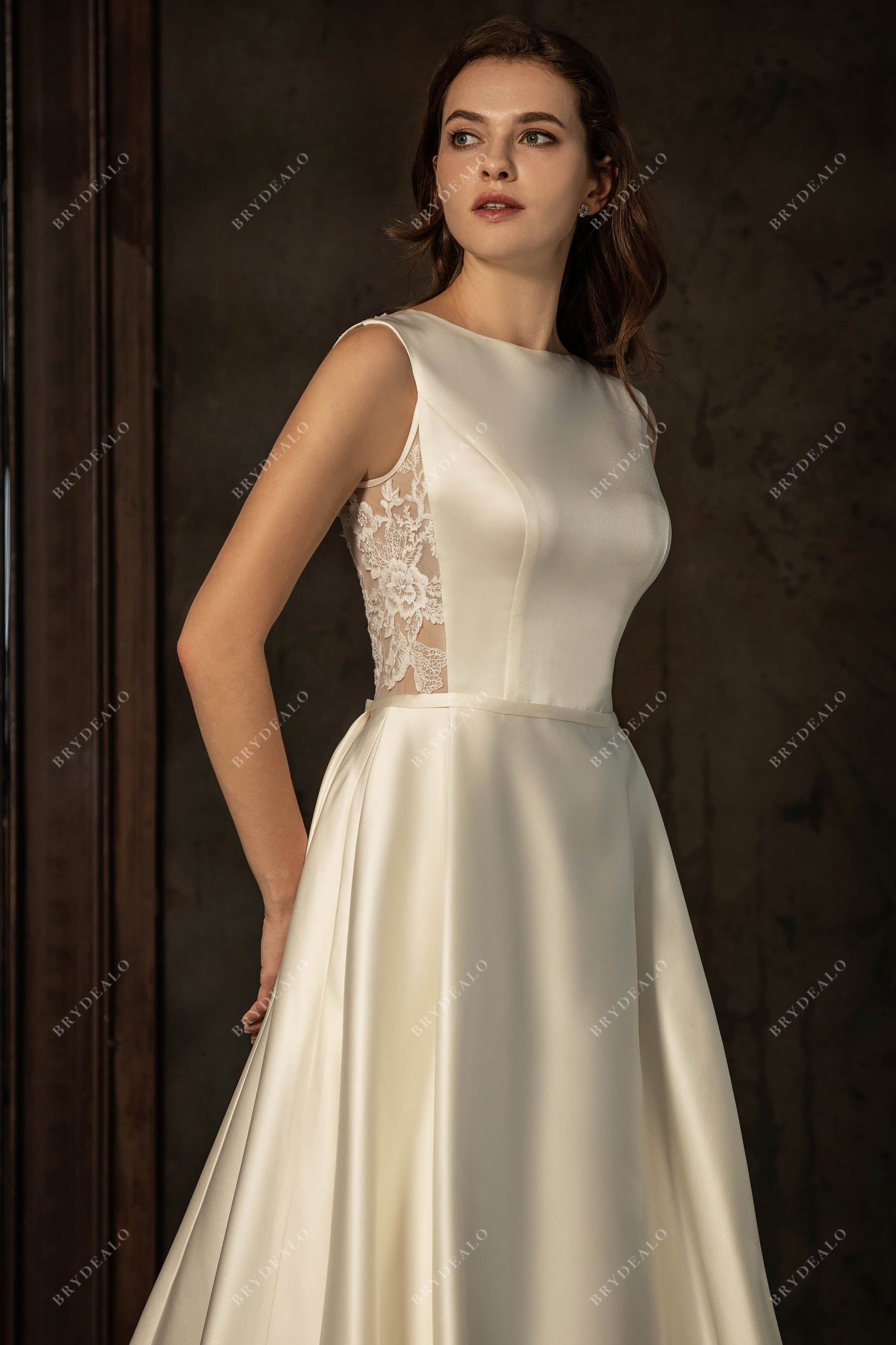 sleeveless satin elegant wedding dress