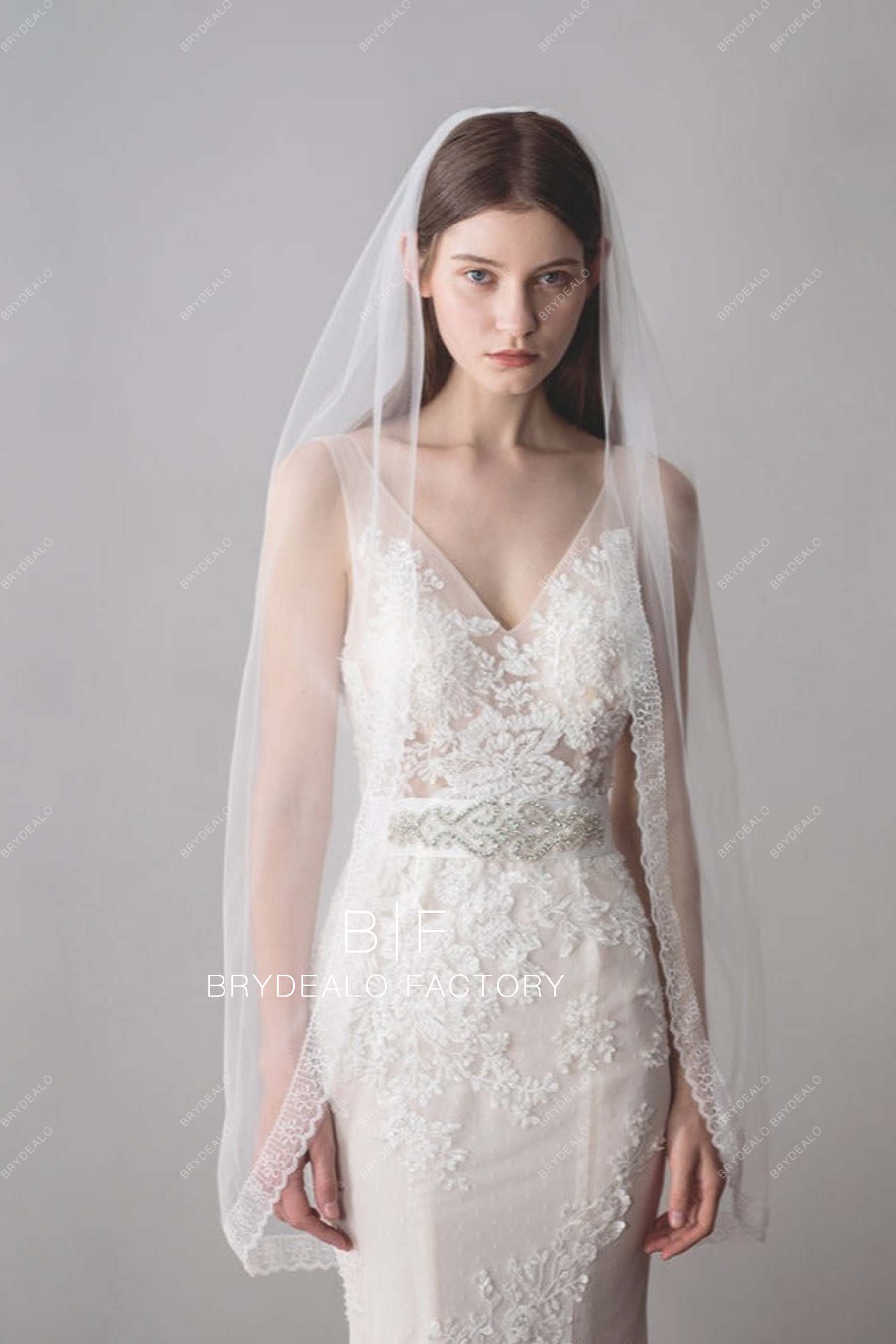 Lace Edge Wedding Veil Elegant Fingertip Length Bridal Veil