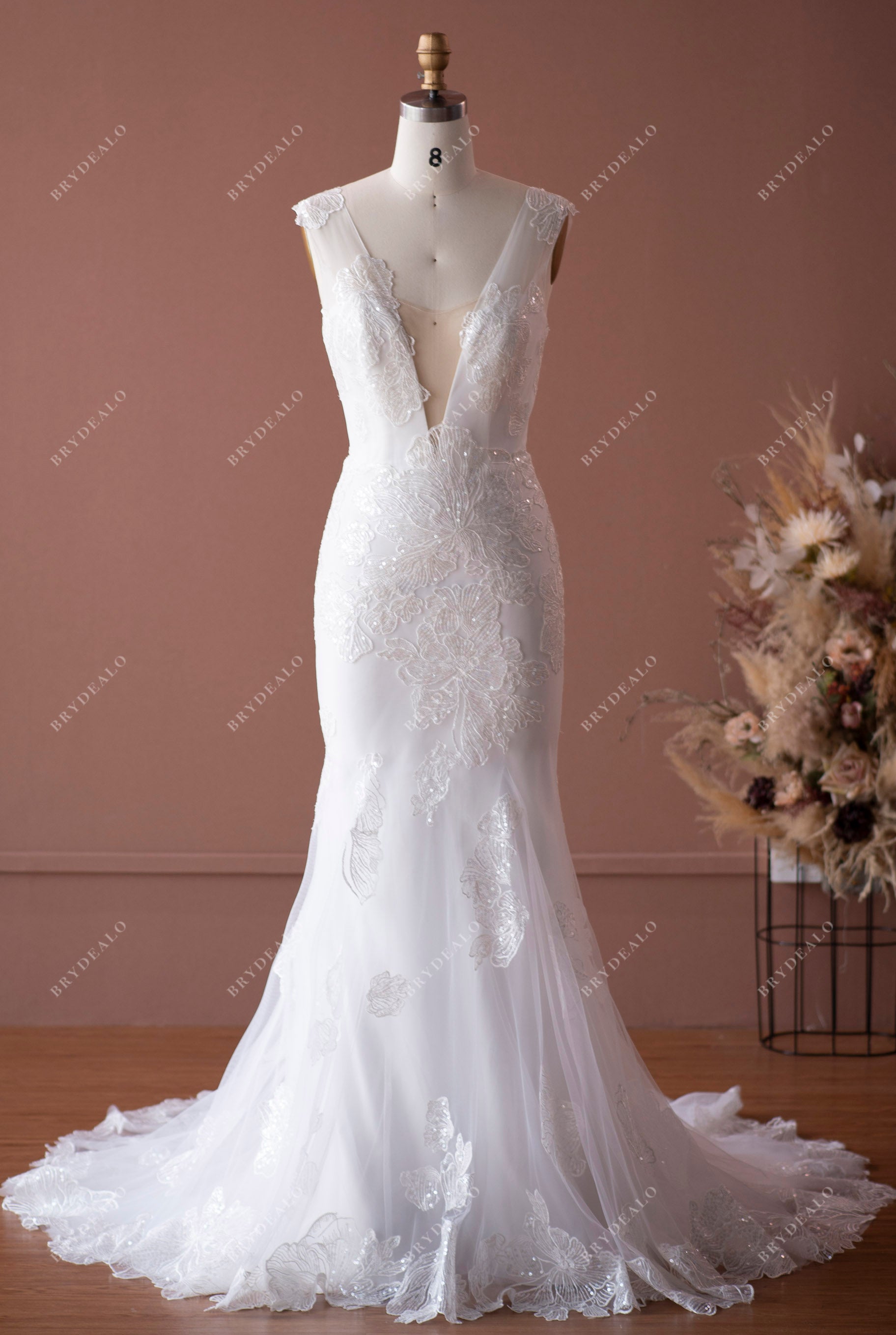 Sleeveless Designer Lace Mermaid Bridal Gown