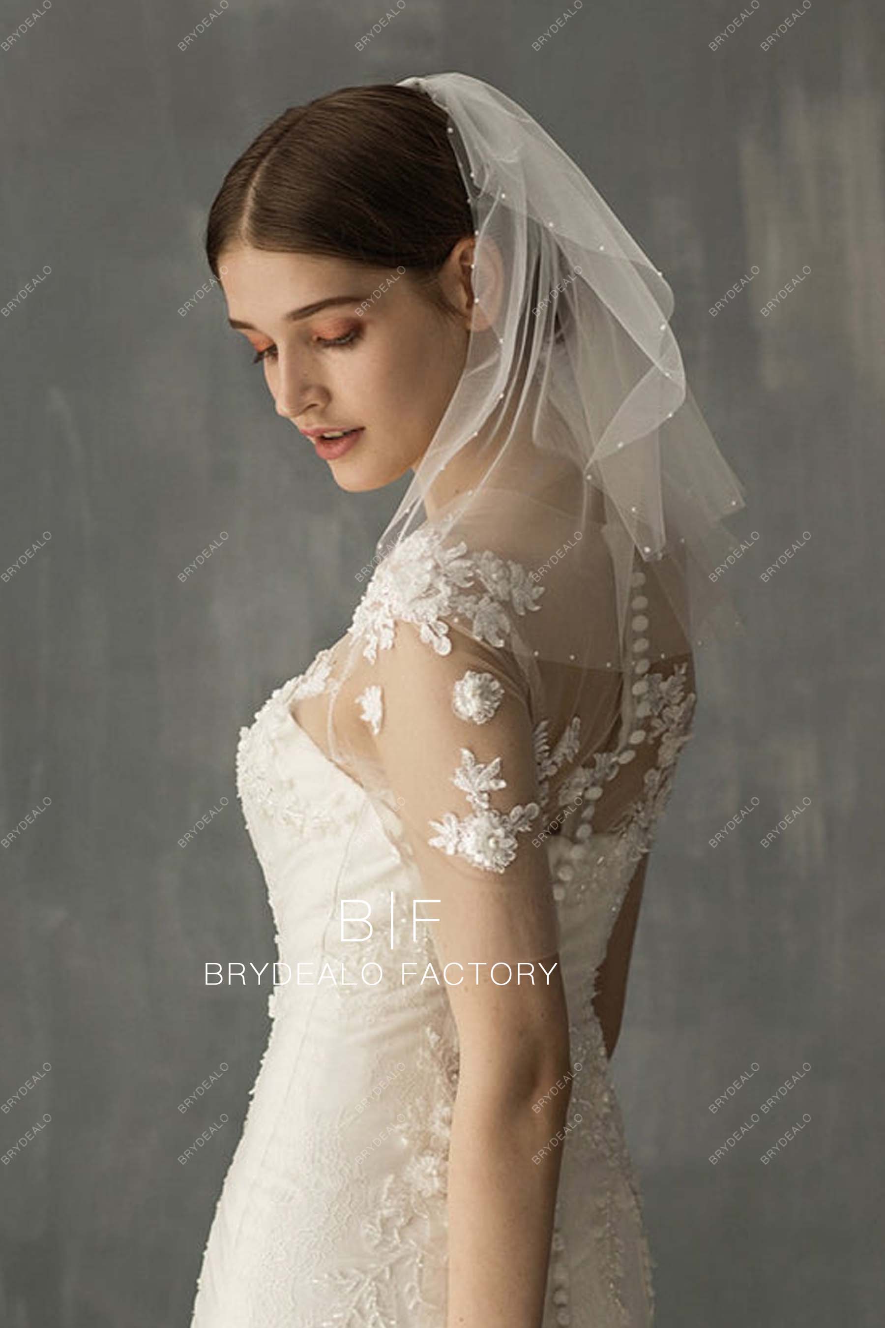 pretty tulle bridal headpiece