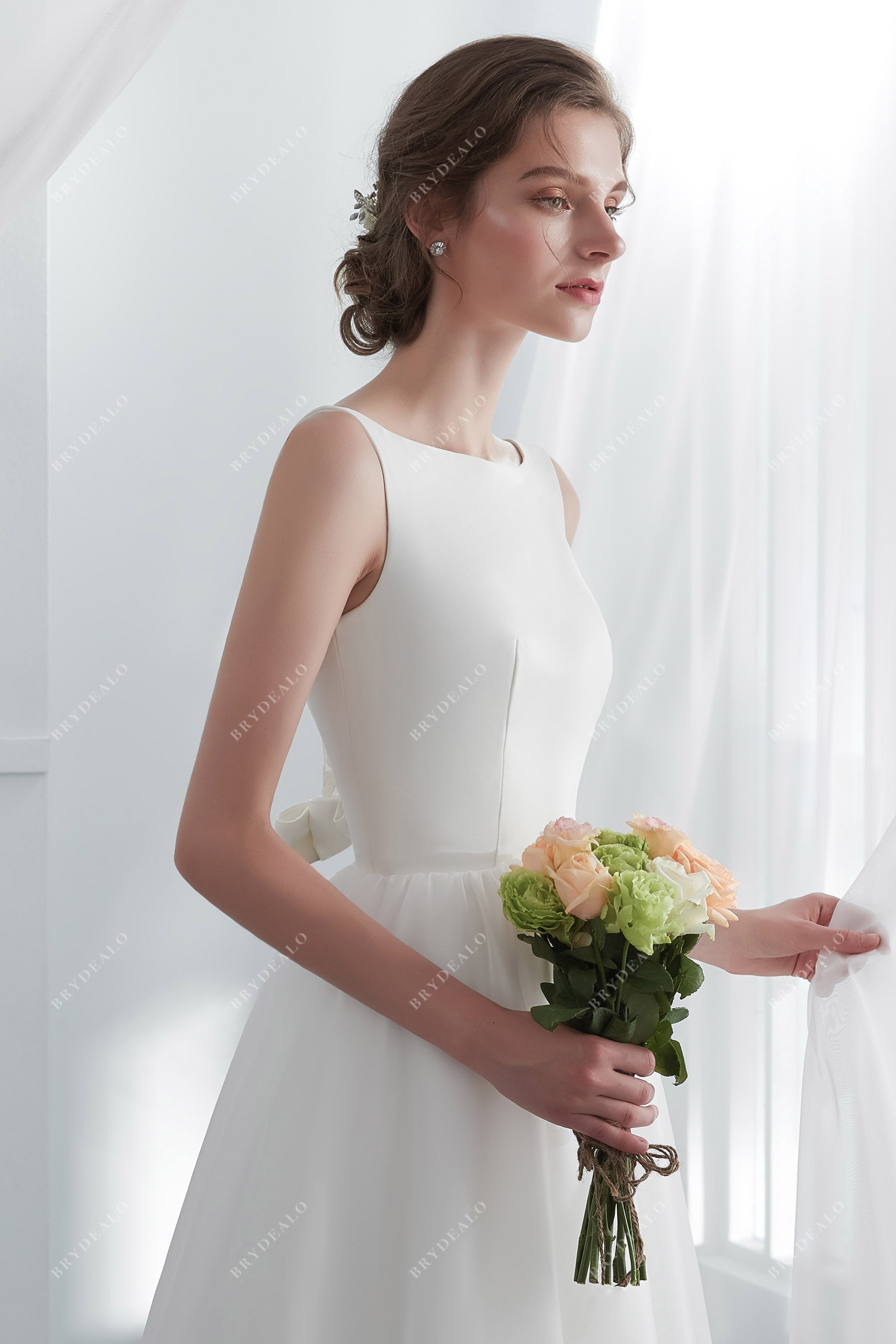 Simple Sleeveless Crepe Fall Bridal Gown