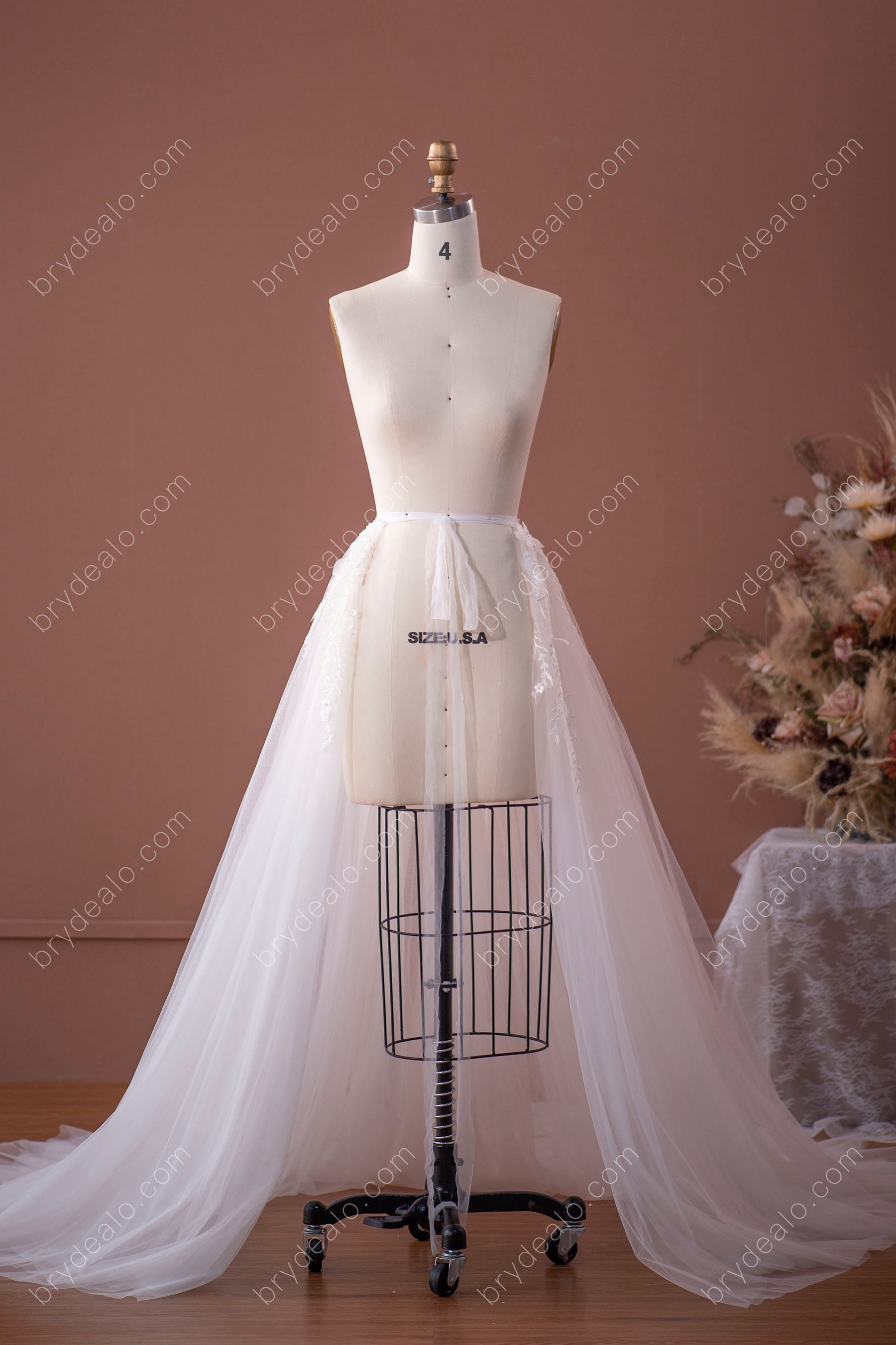 Elegant Pearls Beaded Lace Tulle A-line Overskirt