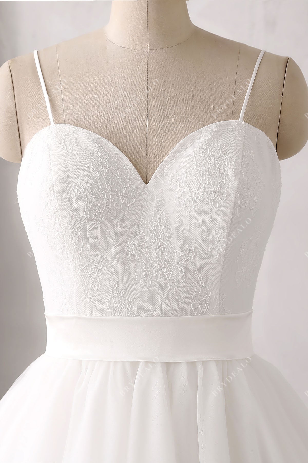 sleeveless spaghetti straps sweetheart corset vintage wedding gown