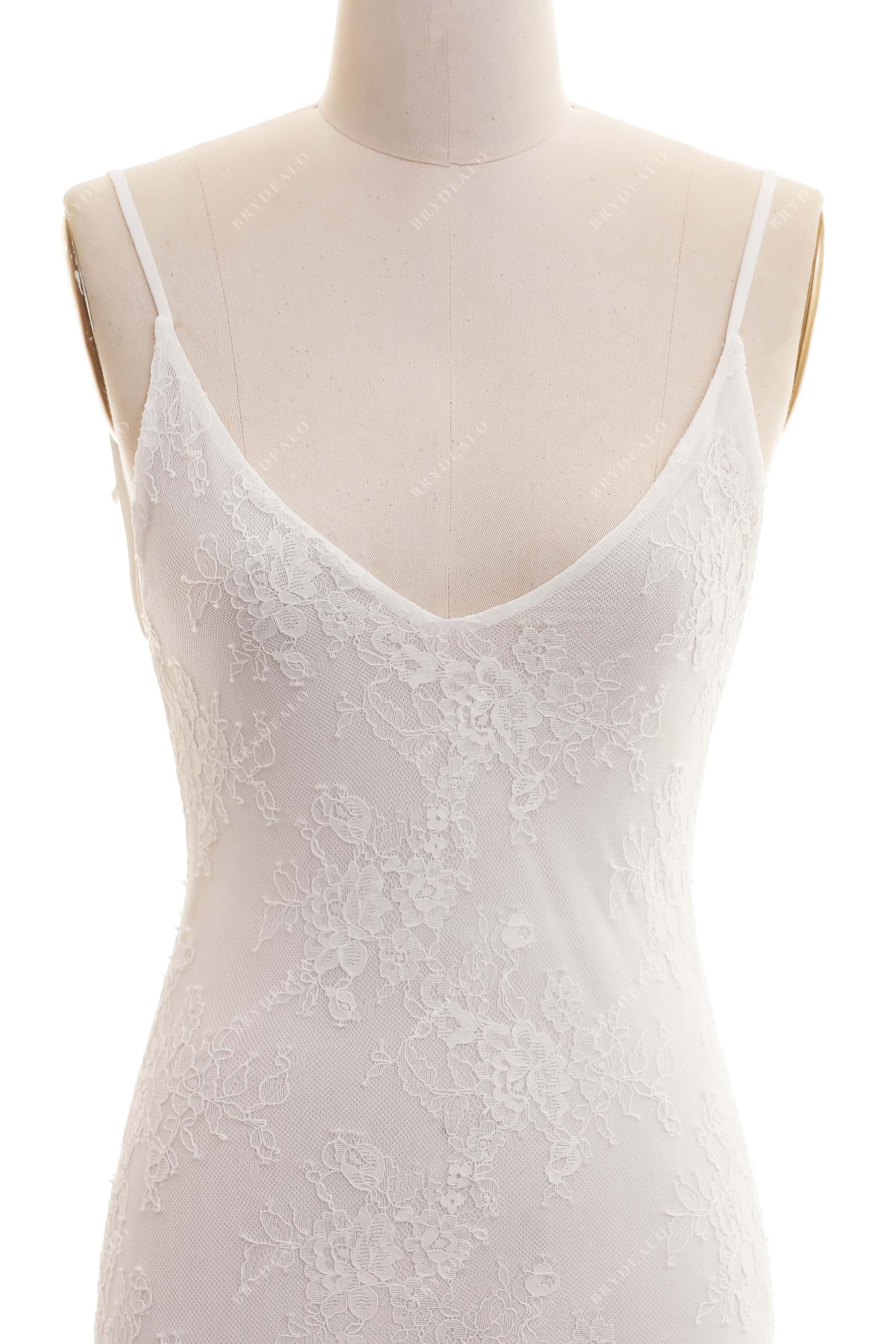 simple spaghetti straps V-neck lace bridal gown