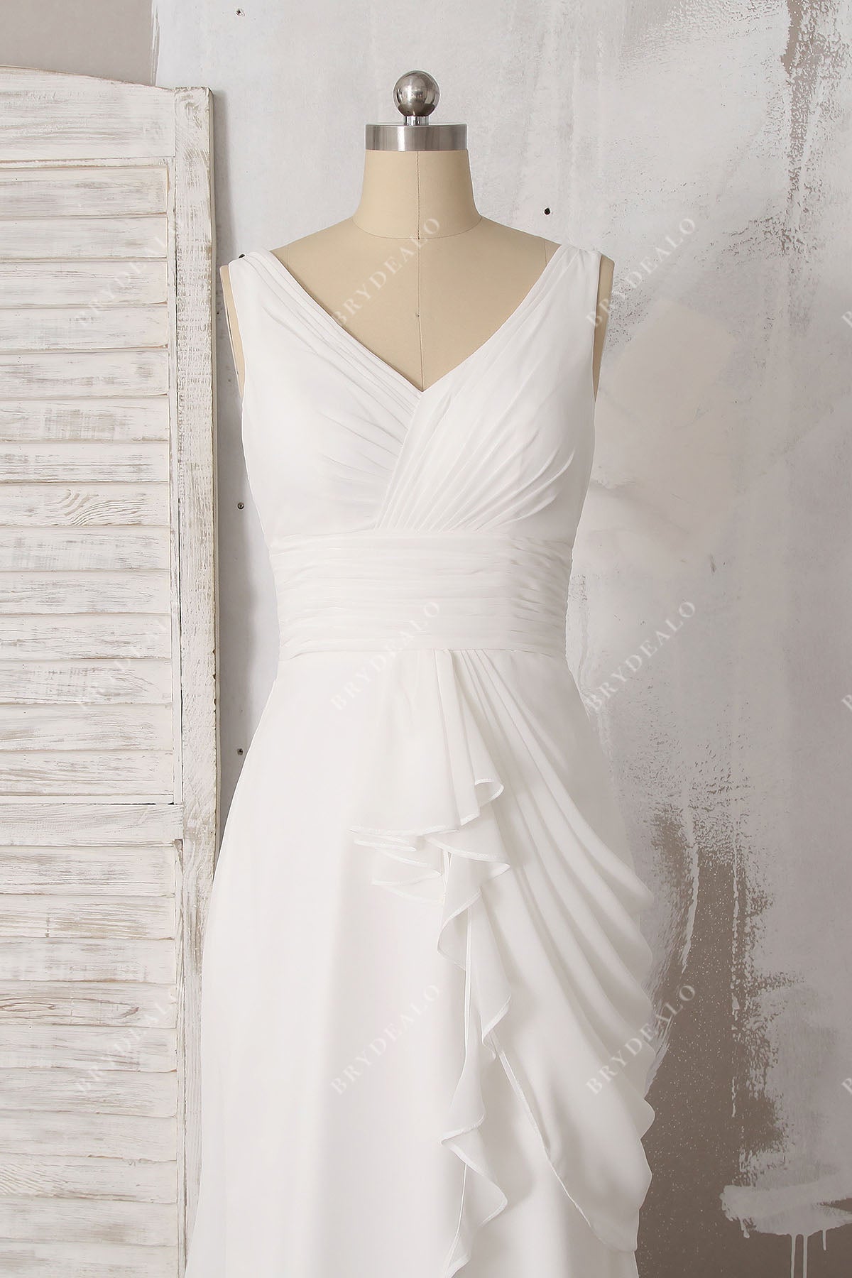V-neck draped chiffon outdoor bridesmaid  dress
