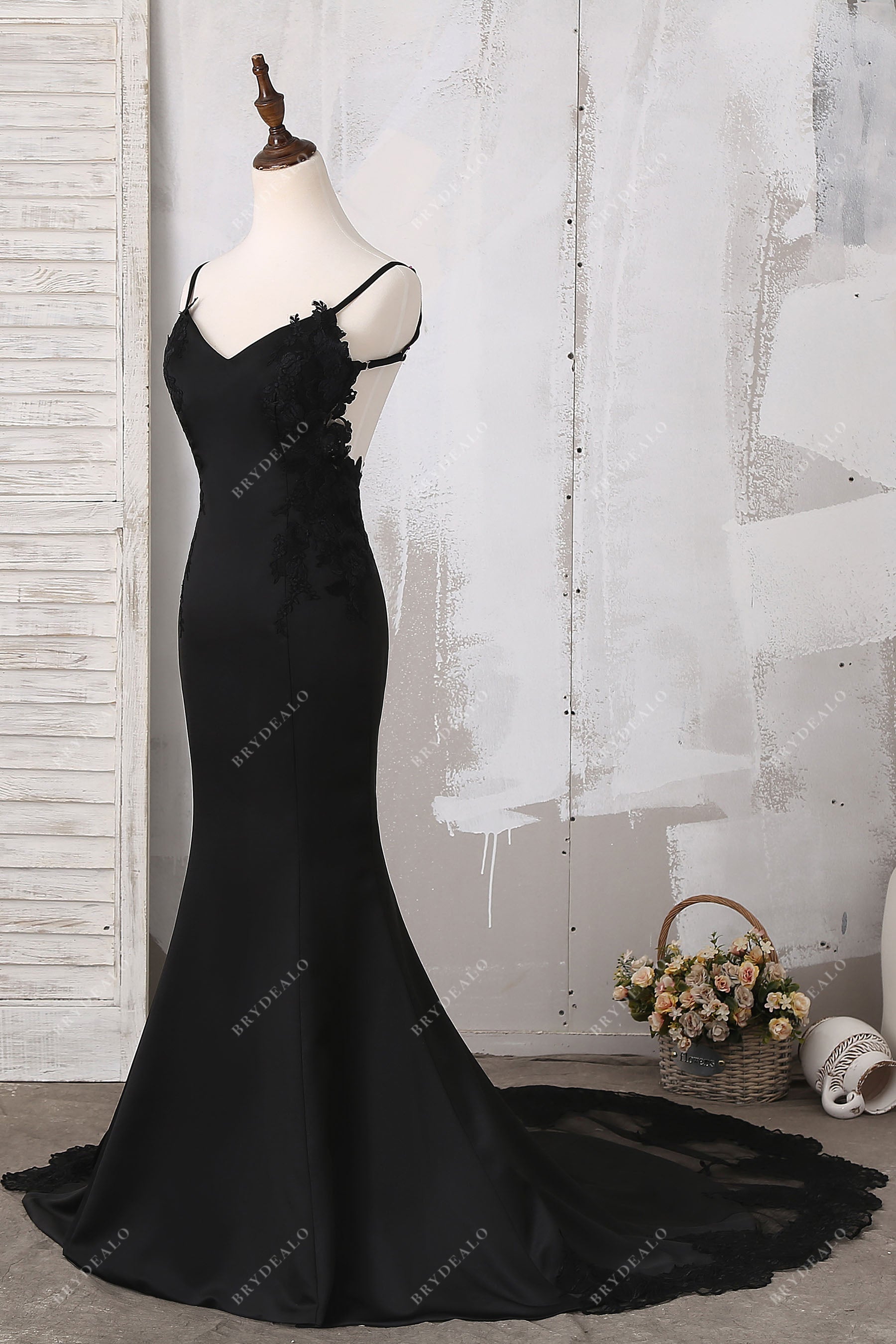 Sleeveless thin straps black mermaid gothic bridal gown