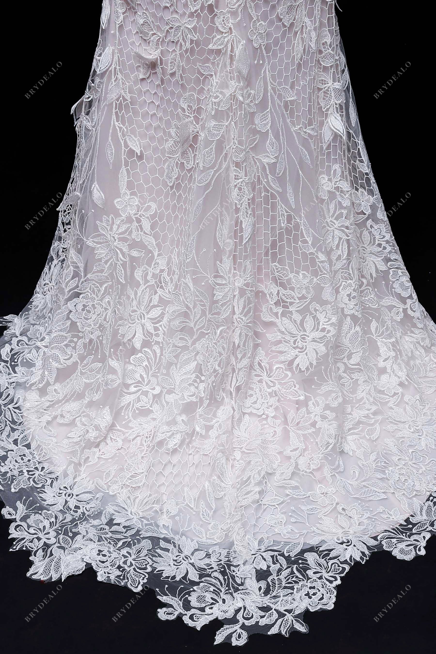 beautiful lace train mermaid bridal gown