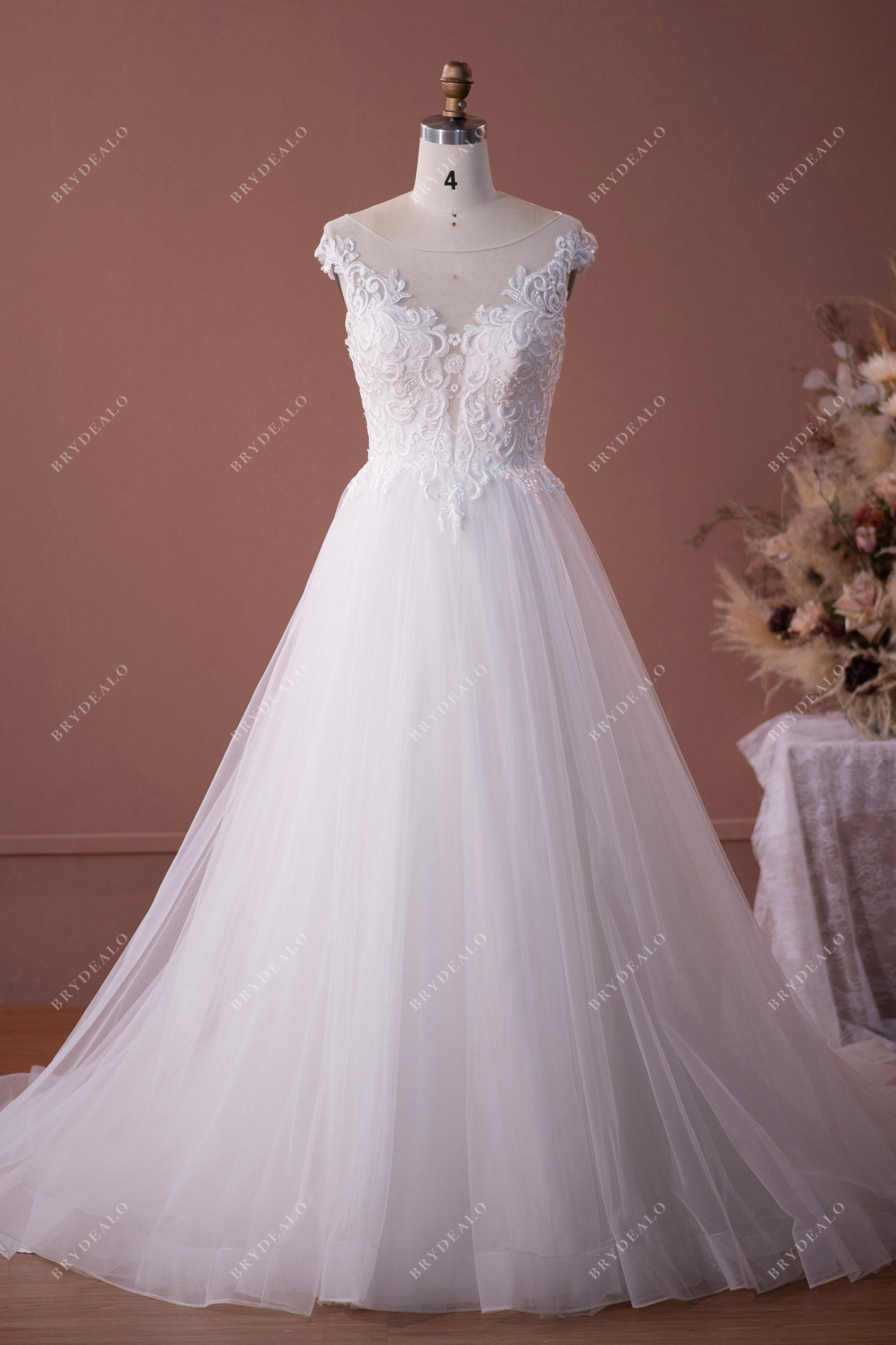 Illusion Neck Cap Sleeve Lace Tulle A-line Wedding Dress