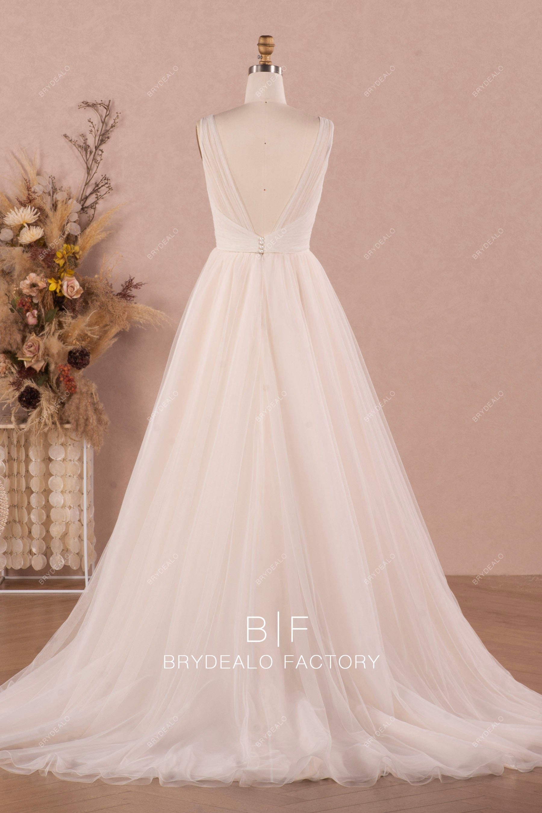 Feminine Plunging Tulle Wedding Dress Brydealo Feminine Plunging Tulle Wedding Dress Brydealo