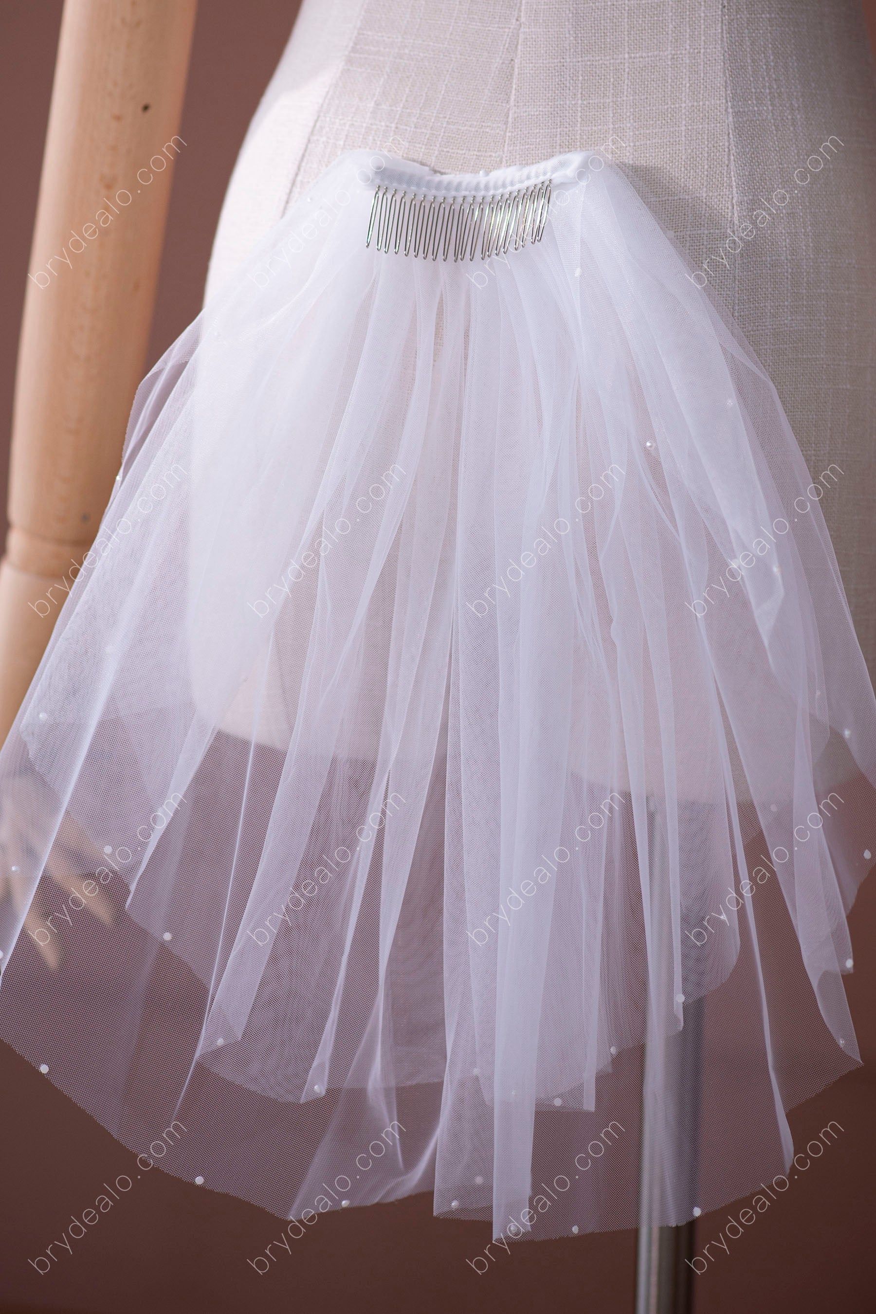 vintage two-tier tulle pearls veil