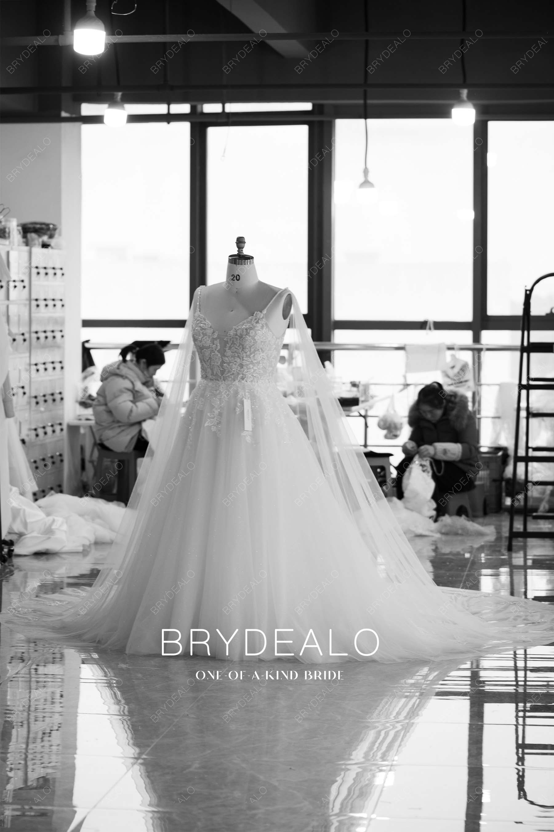 plus size spaghetti straps shoulder veil wedding ball gown