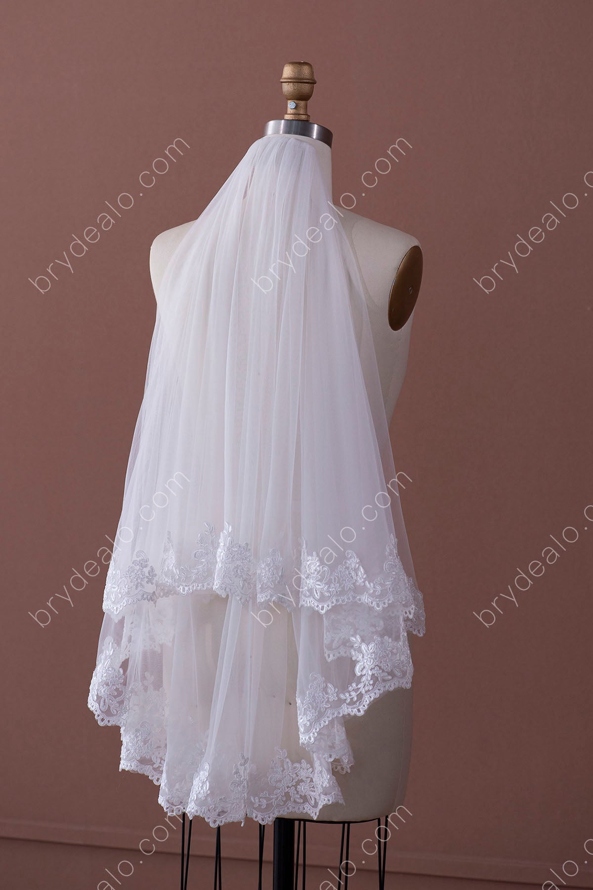 two-tier tulle full lace edge wedding veil for sale