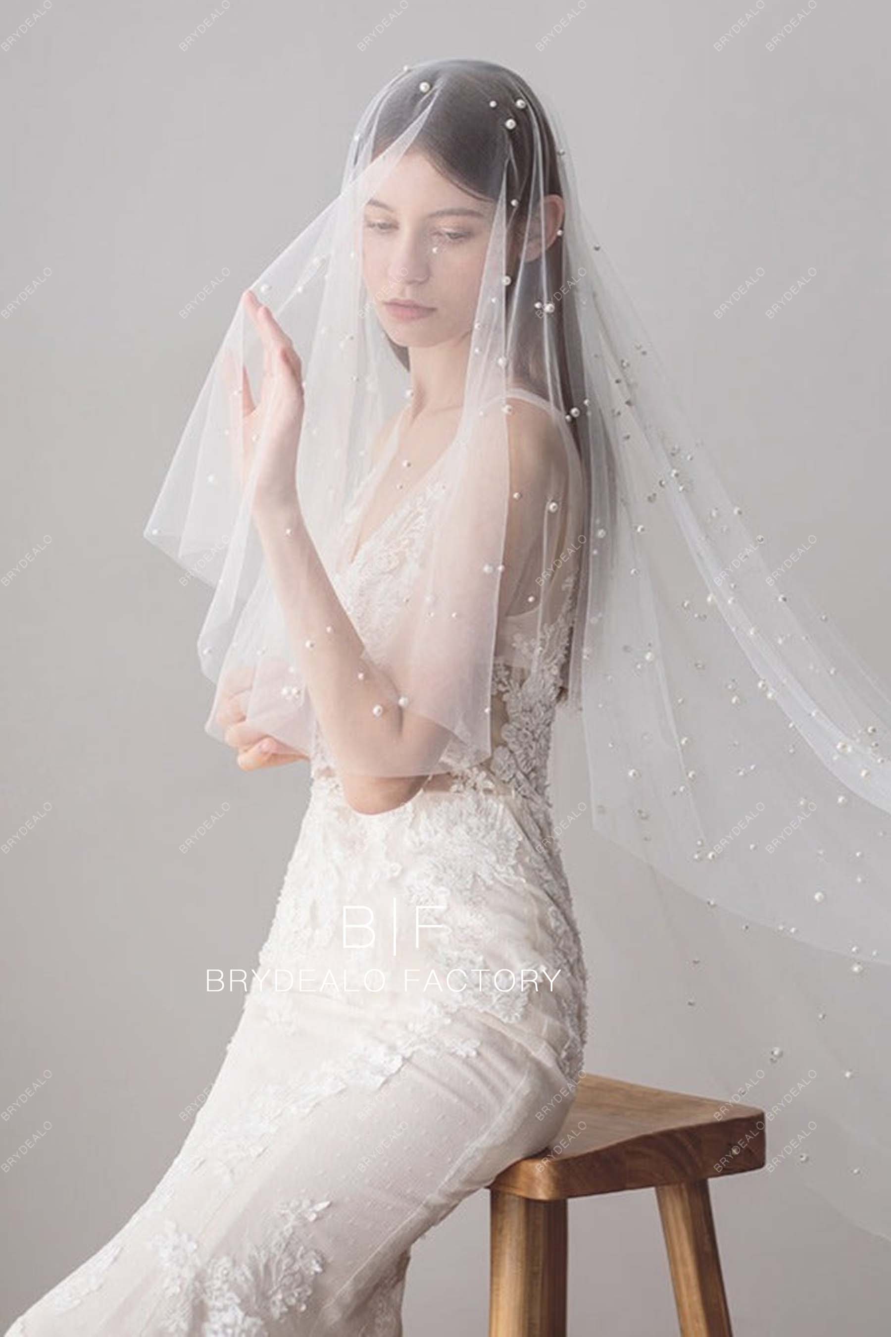 Fashion Fingertip Length Veil Popular Pearls Cascading Bridal Veil